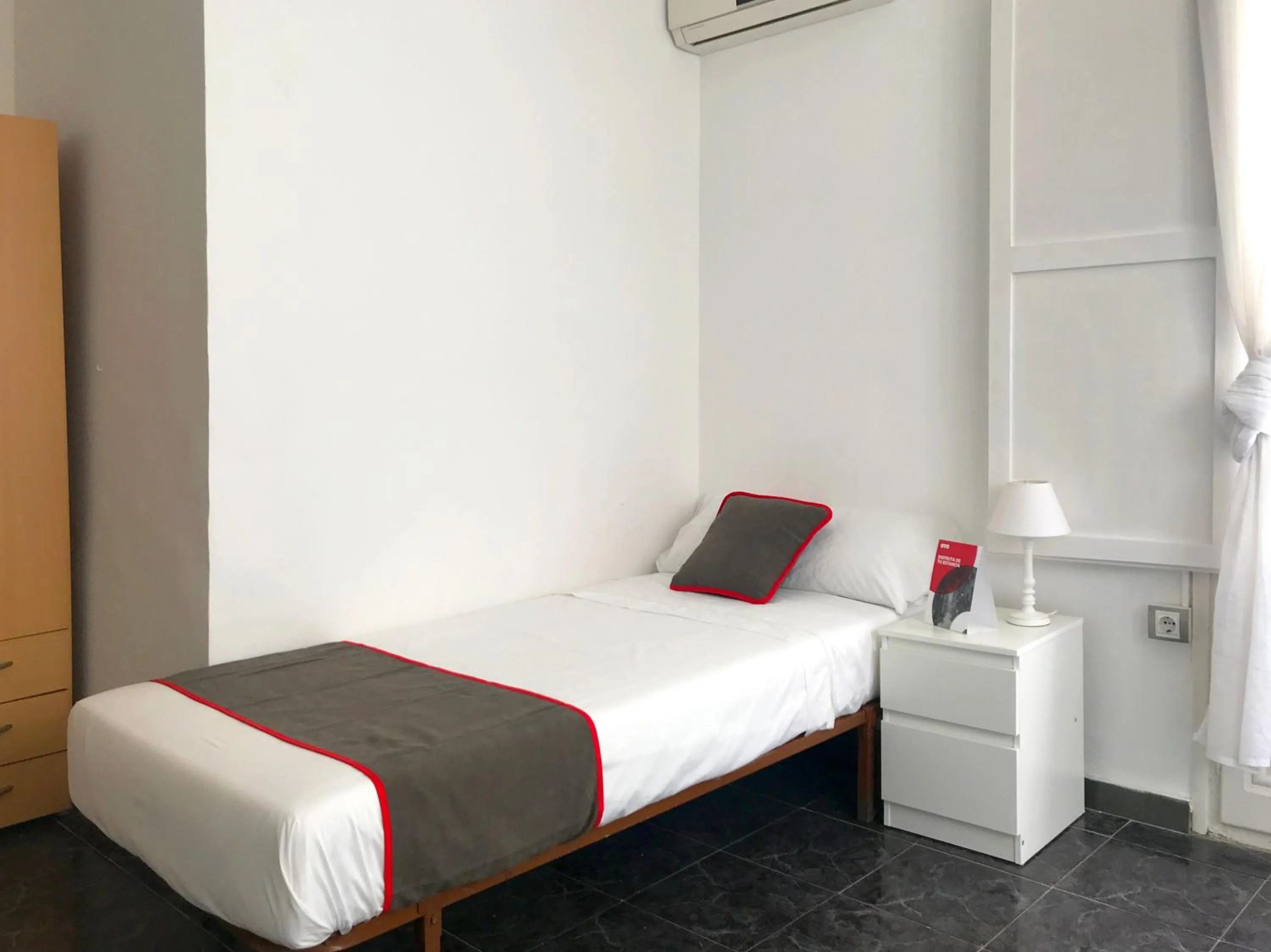 Bed in Hostal Patio de La Luna