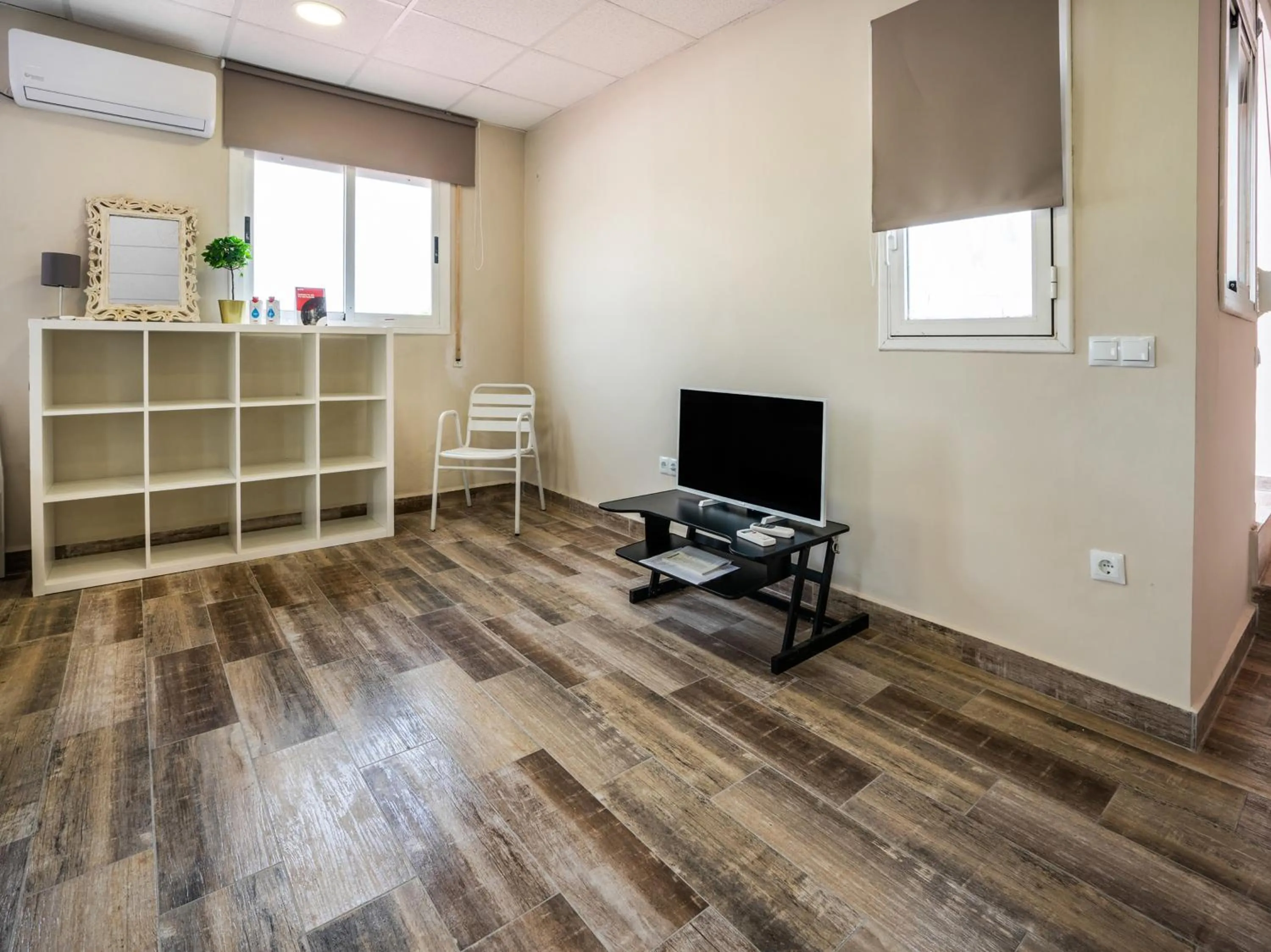 Lobby or reception in Hostal Patio de La Luna