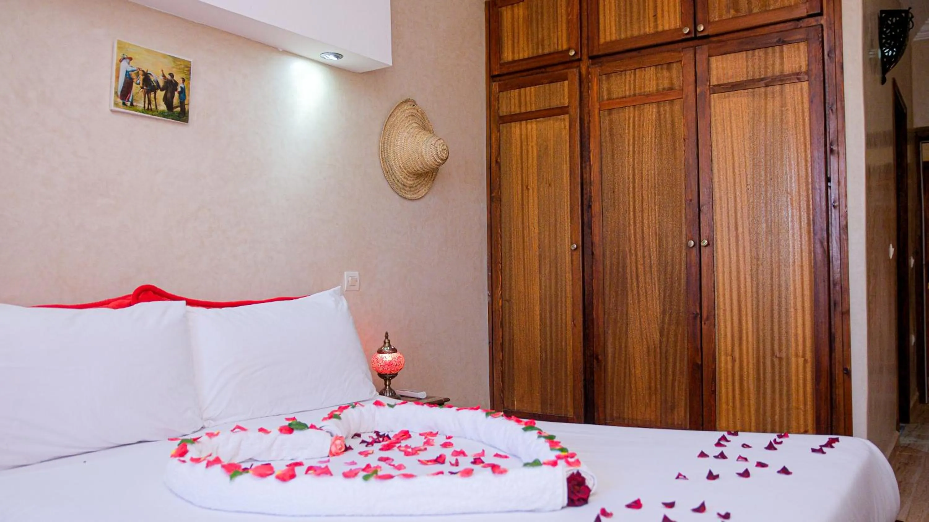 Bed in Les Jardins d Amizmiz 6 piscines