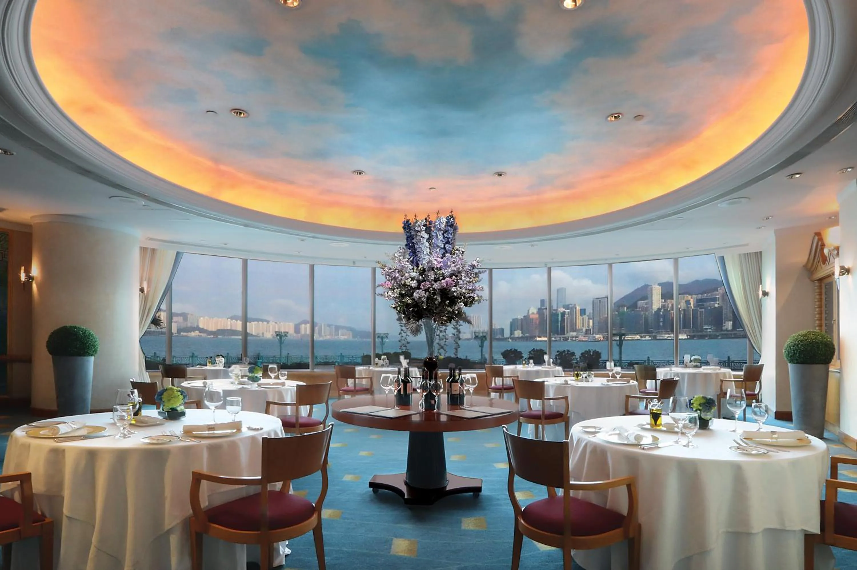 Restaurant/places to eat in Harbour Grand Kowloon