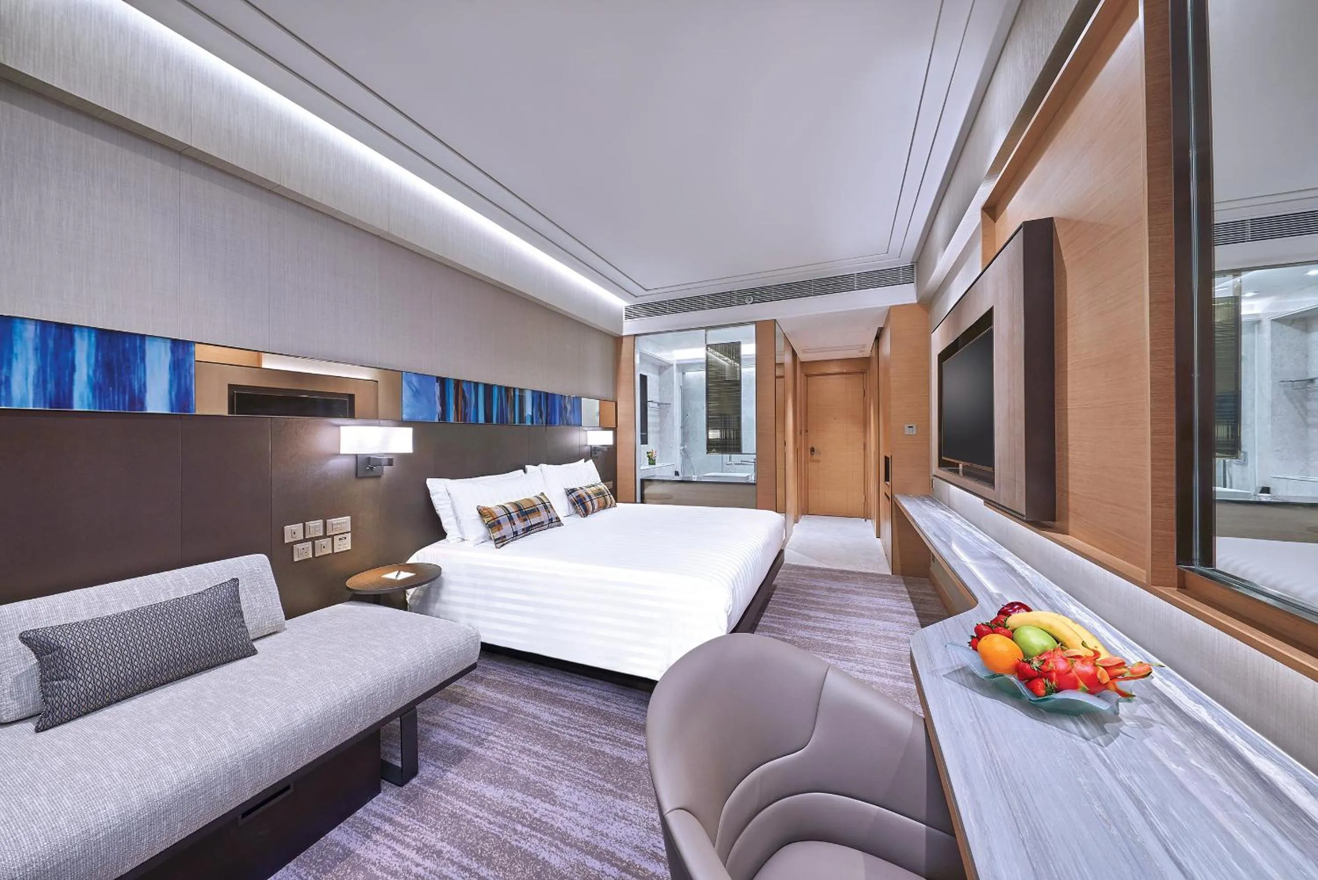 Photo of the whole room, Bed in Harbour Grand Kowloon