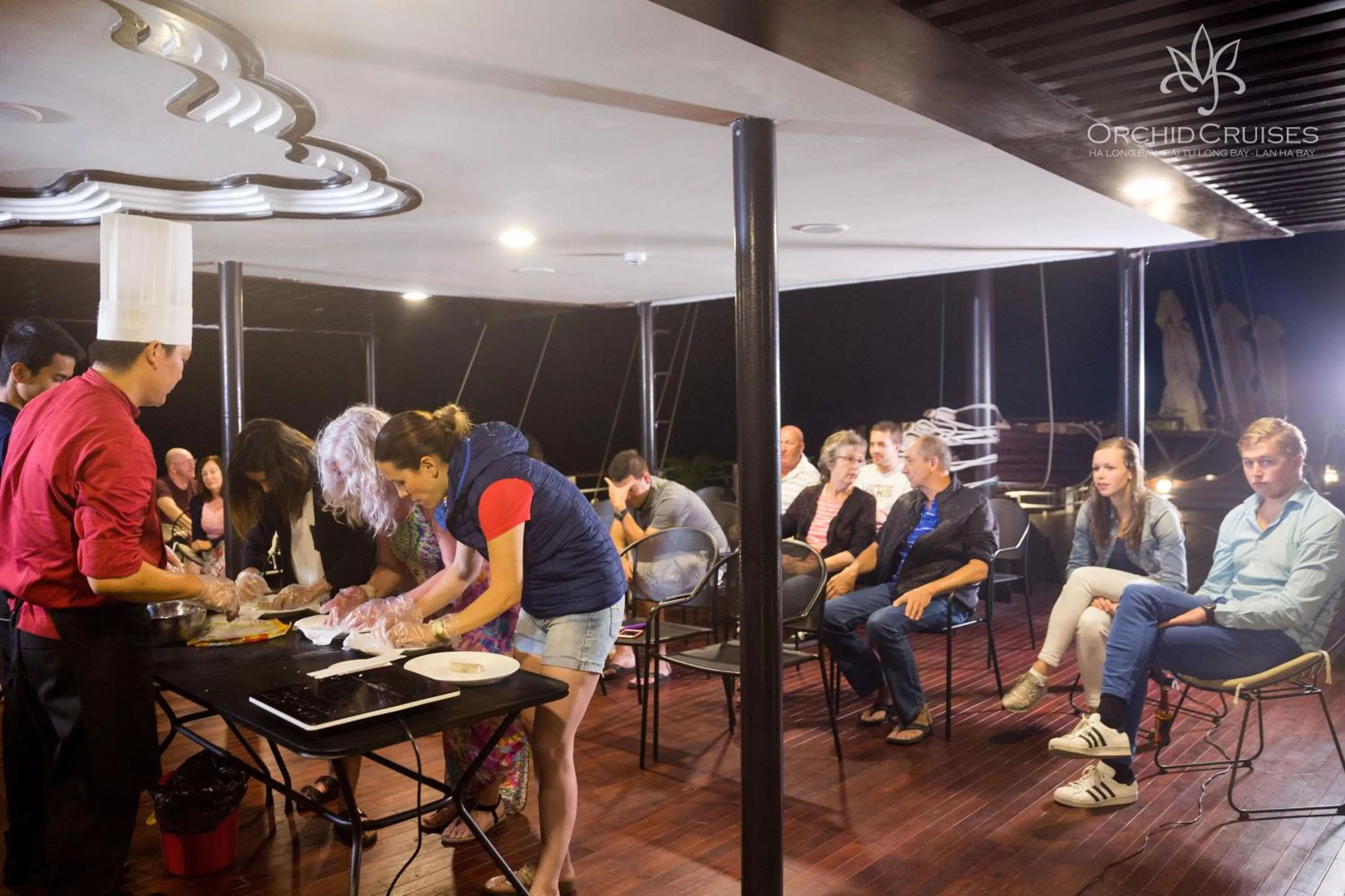 Restaurant/places to eat in Orchid Premium Cruise