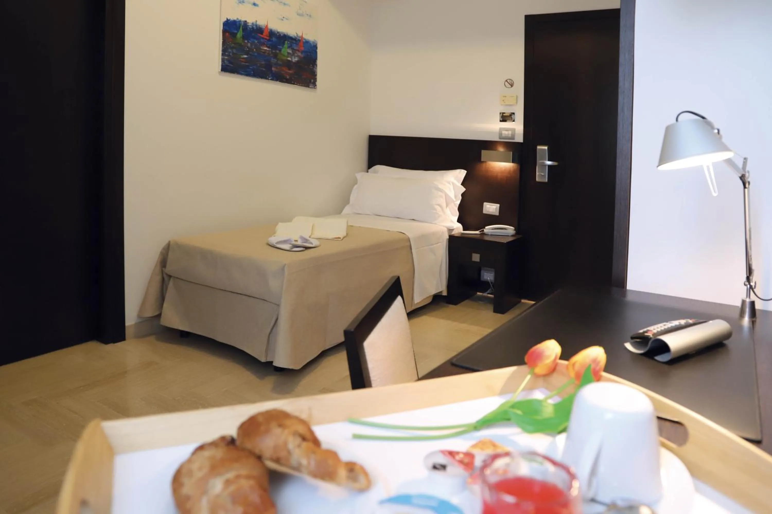 Bedroom, Bed in Albergo Cantiani