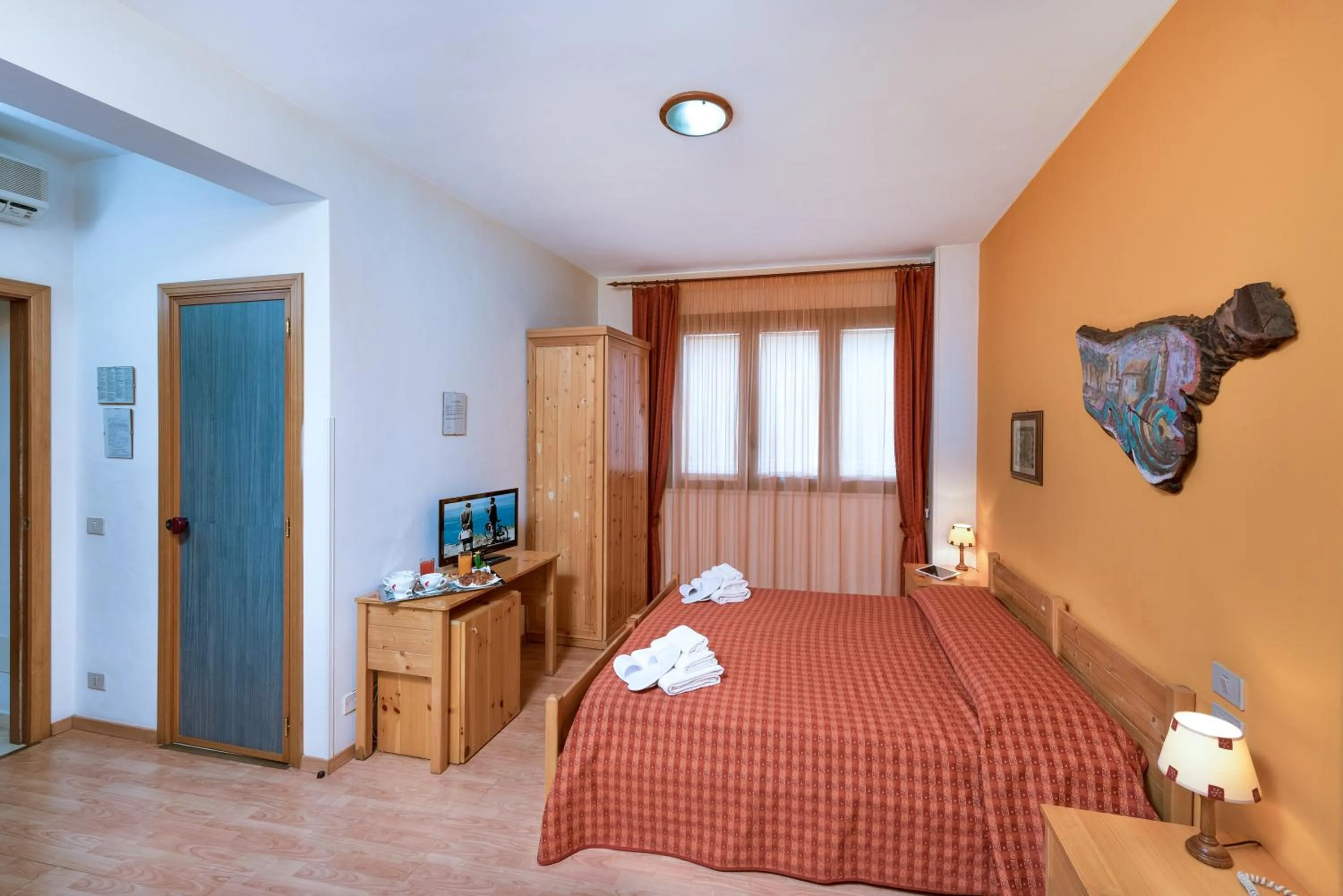 Bed in Hotel Halimeda