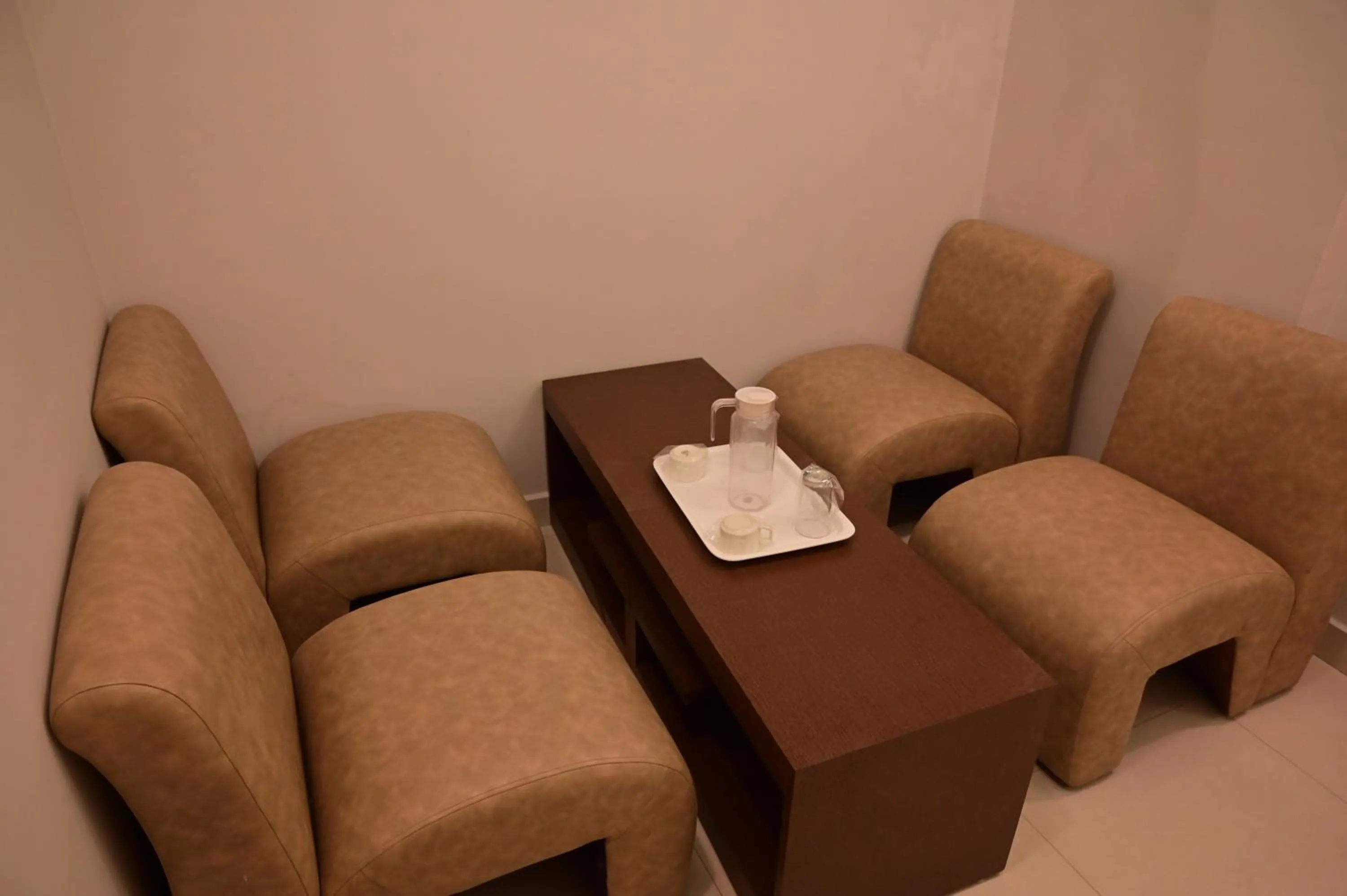 Seating area in Grand Oliver