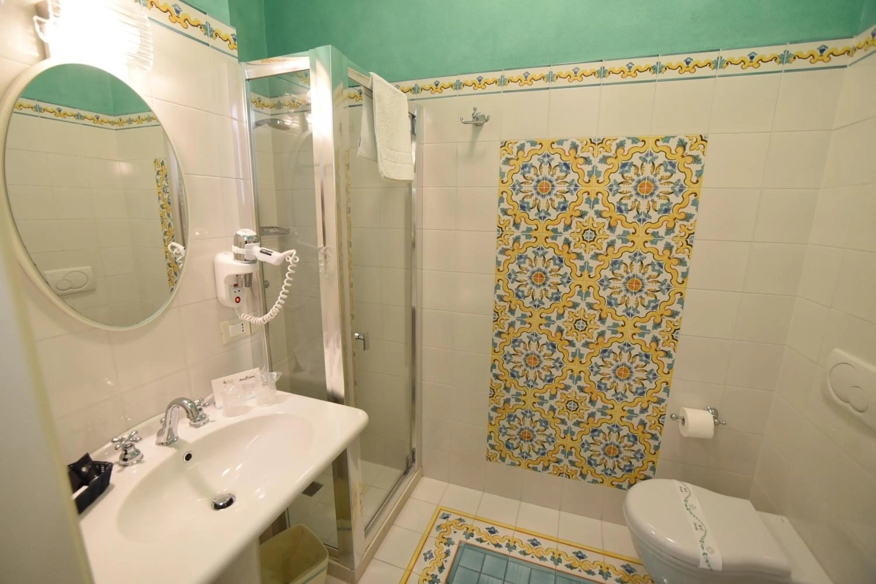 Toilet in Barone Liberty & Luxury SPA-Boutique Hotel