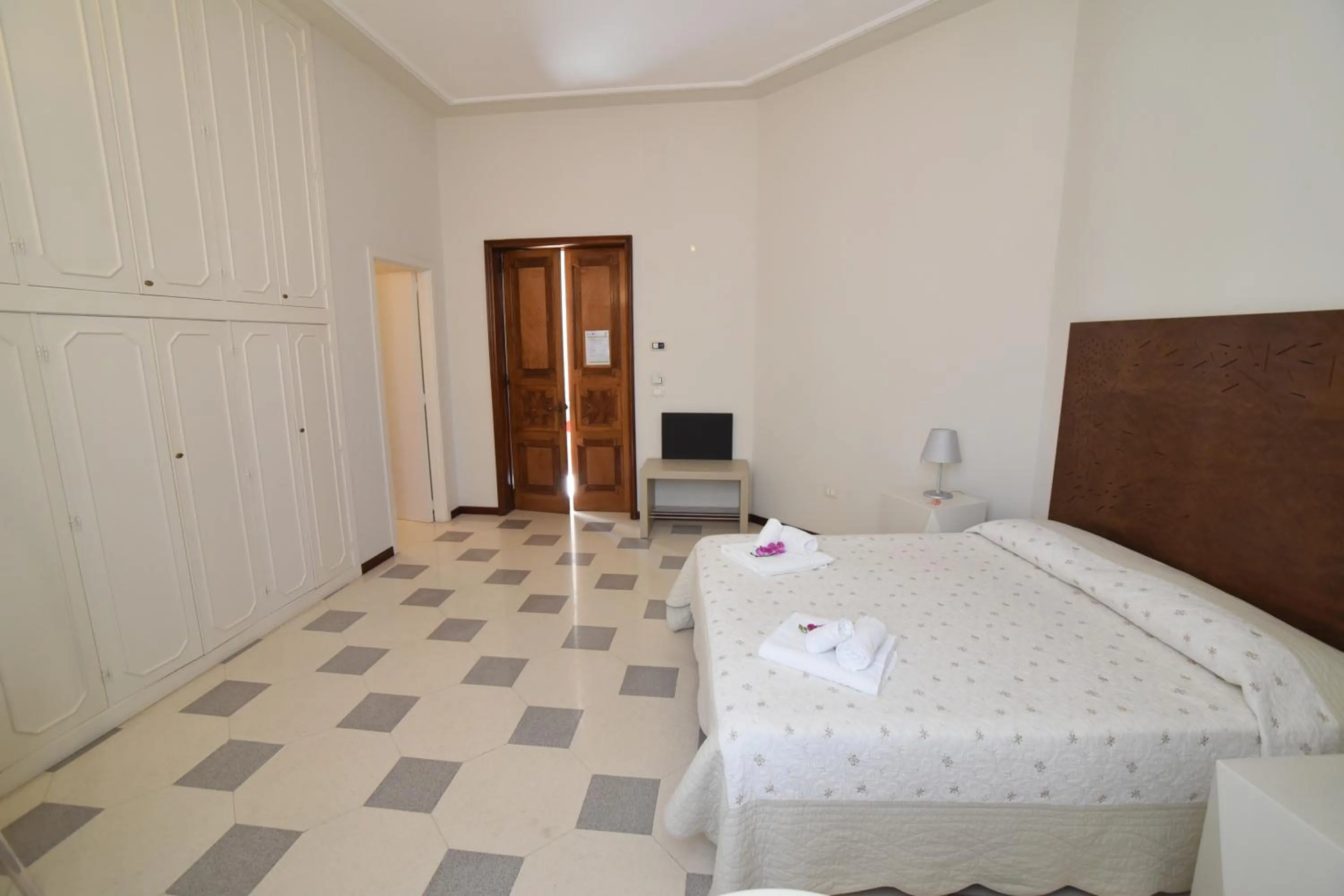 Photo of the whole room, Bed in Barone Liberty & Luxury SPA-Boutique Hotel