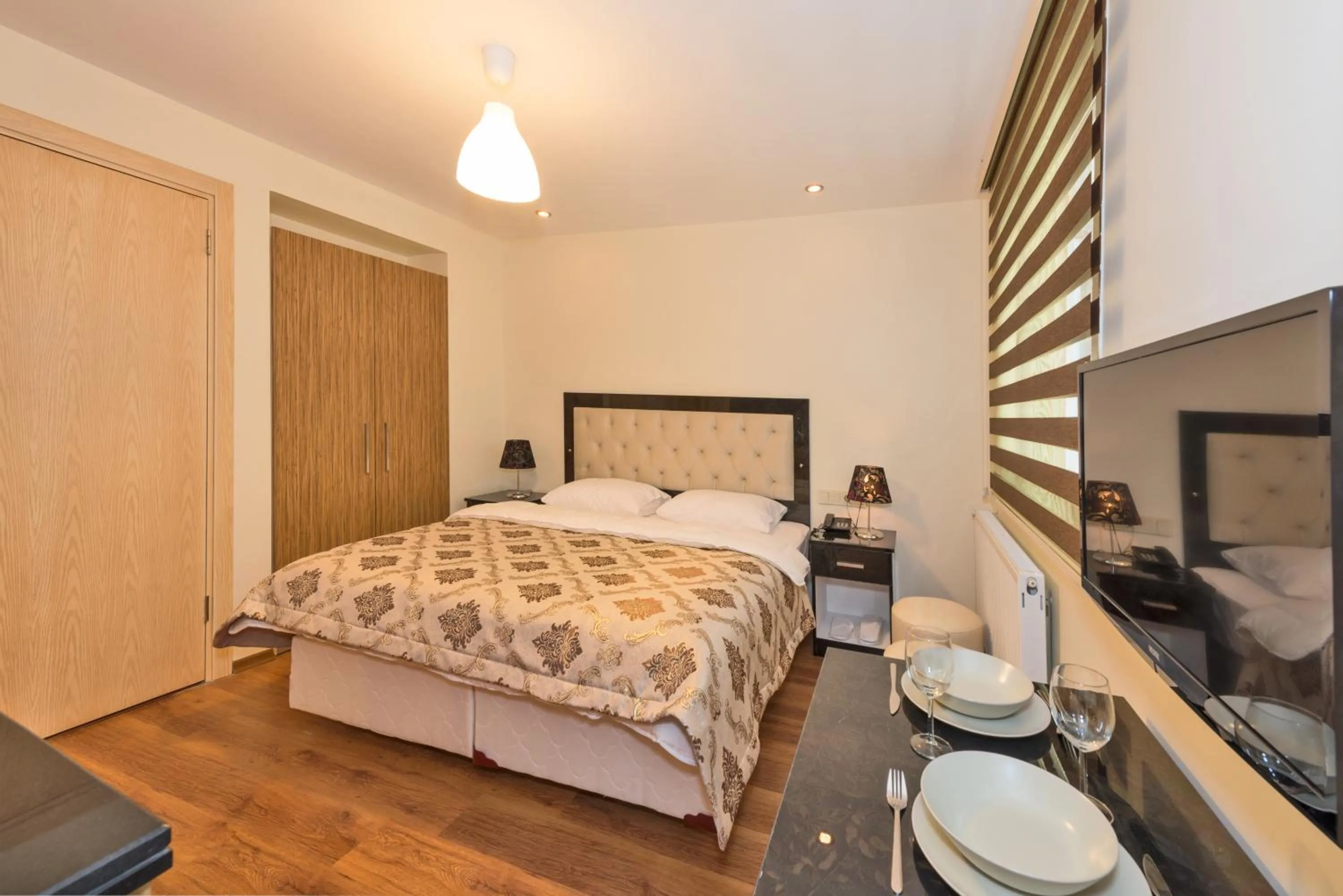 Bedroom, Bed in Invictum Residence