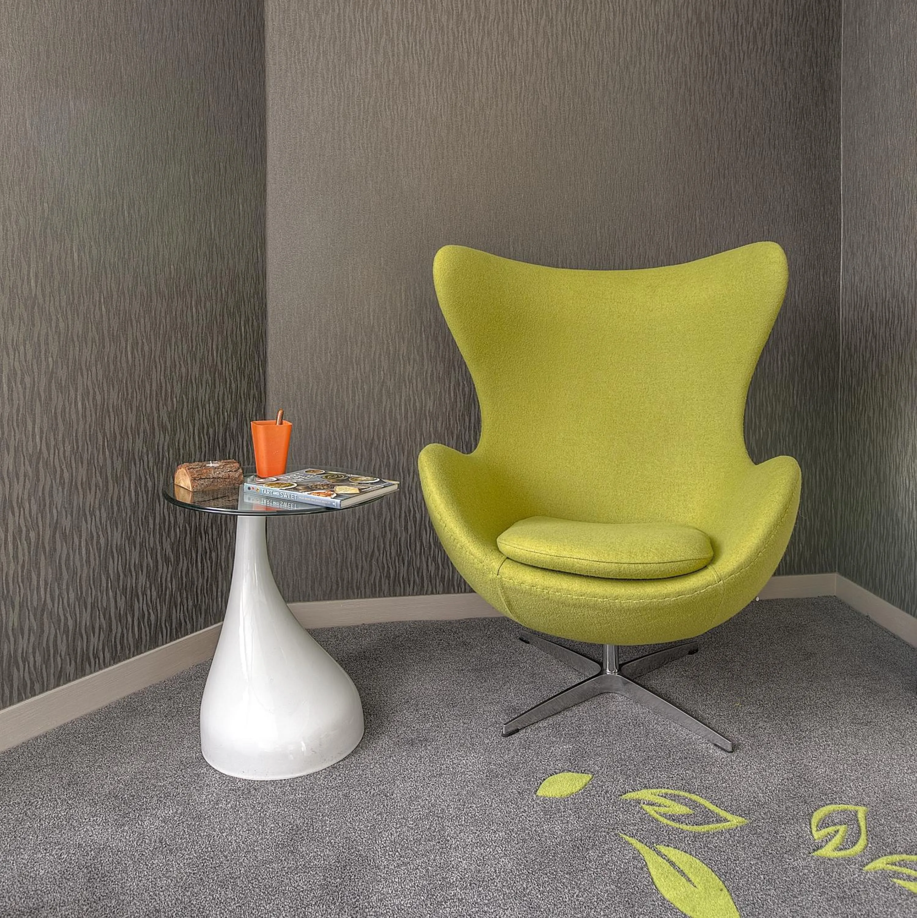 Seating area in Stanford Hillview Hotel Hong Kong