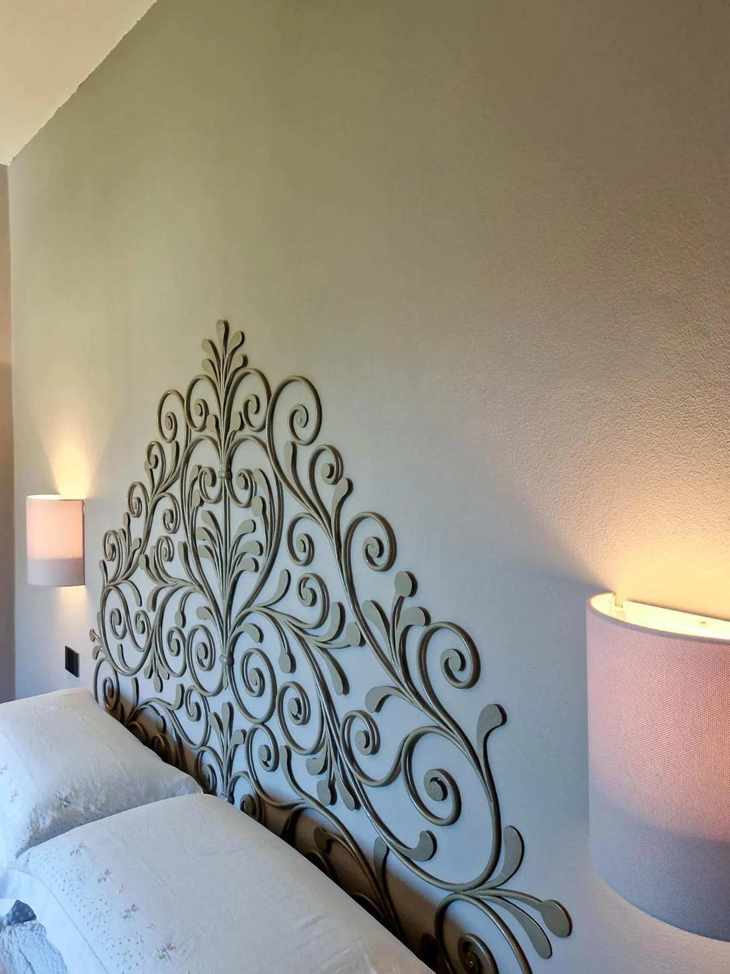 Bedroom, Bed in Villa Sarchi