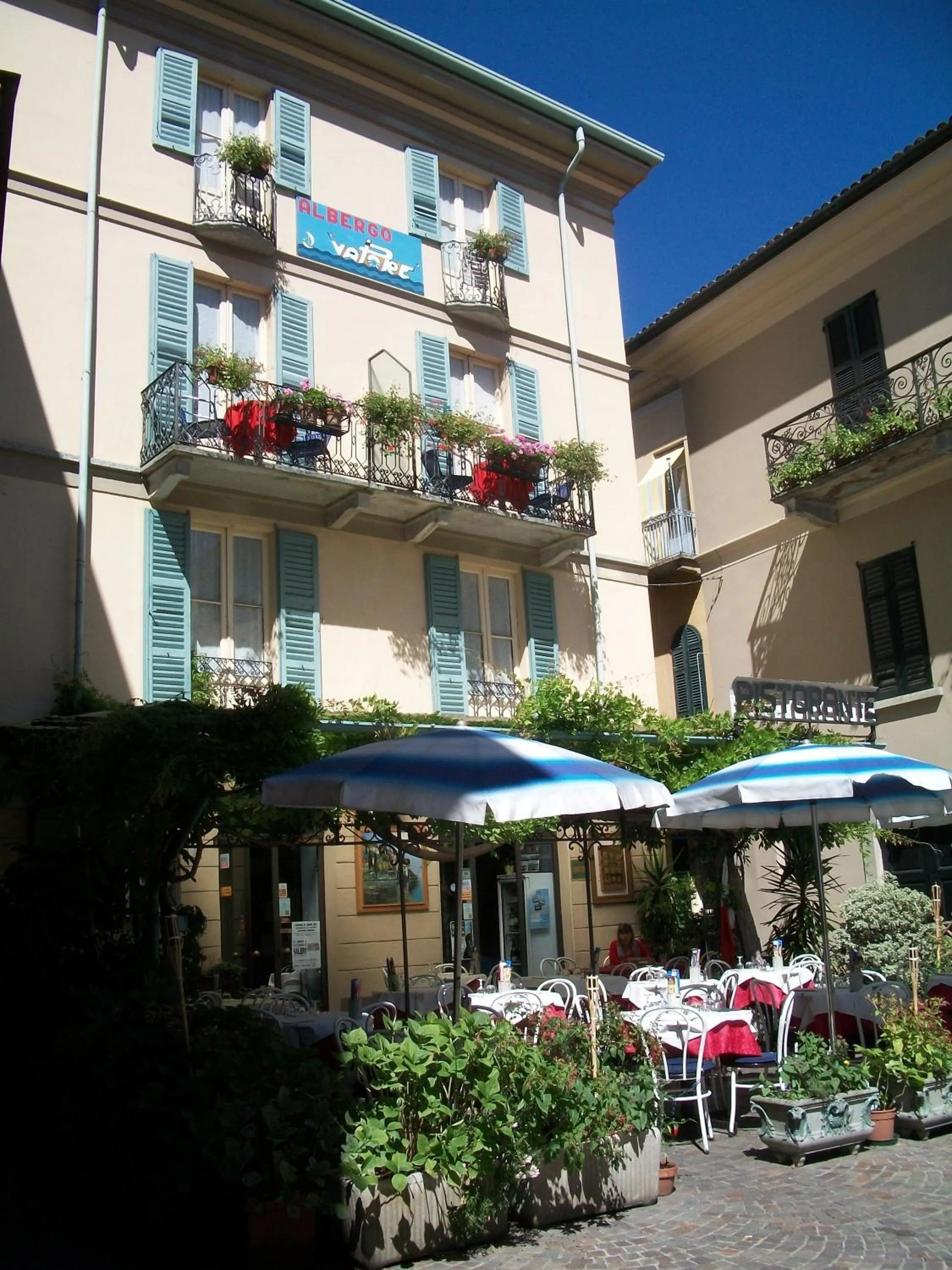 Facade/entrance in Albergo Il Vapore