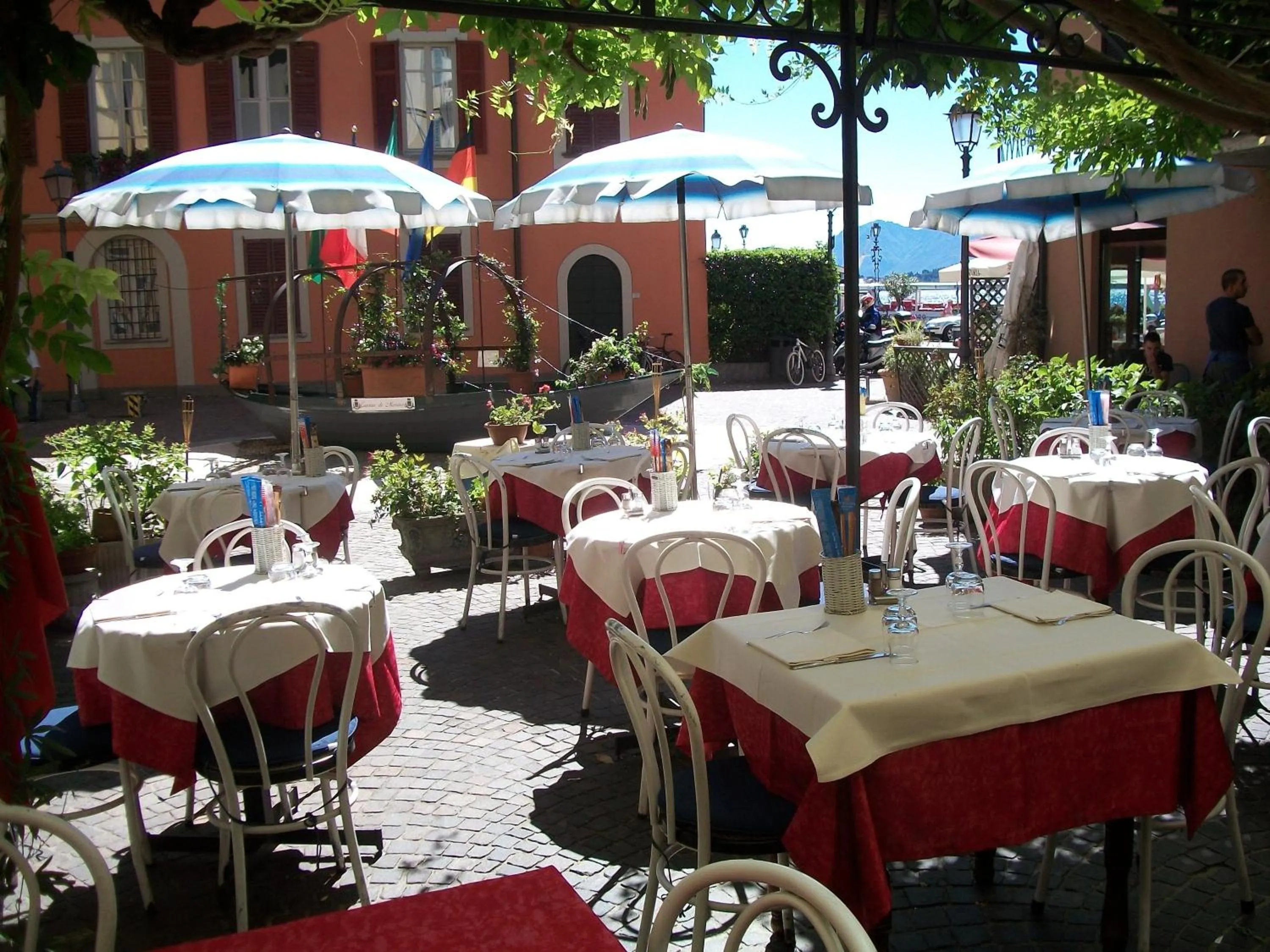 Restaurant/places to eat in Albergo Il Vapore