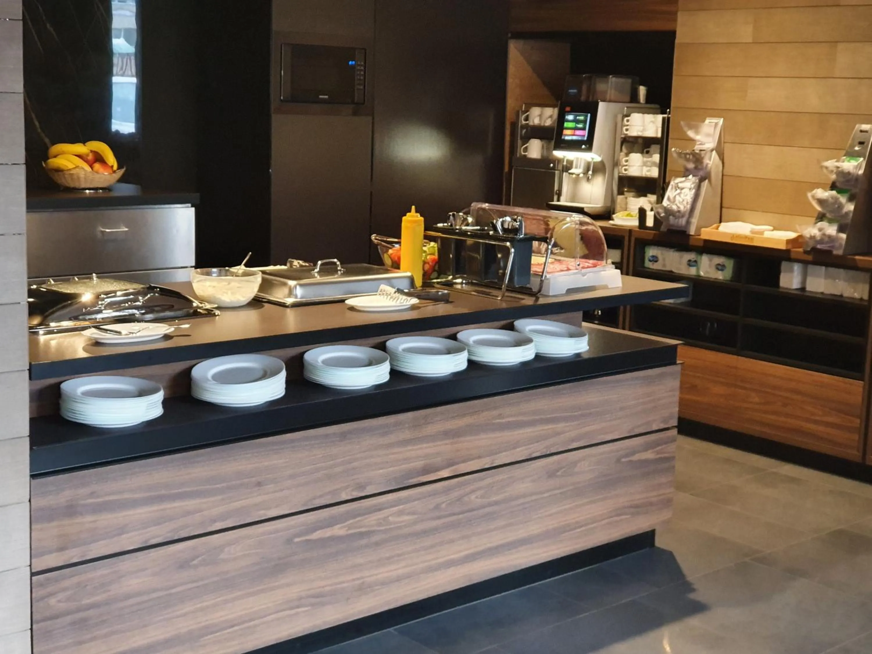 Breakfast in Vila Topaz