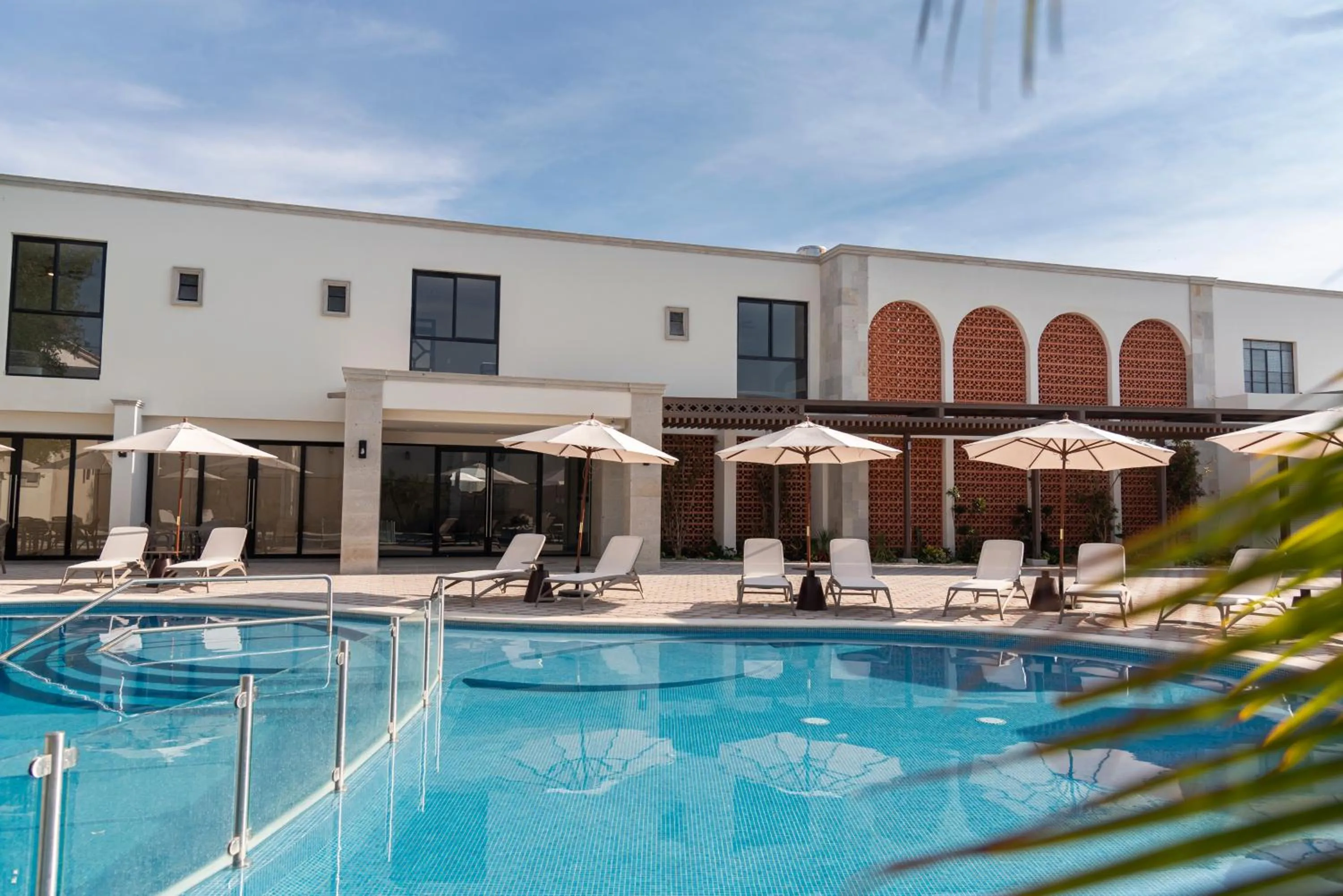 Swimming pool in Gran Hotel Mexico by Solaris