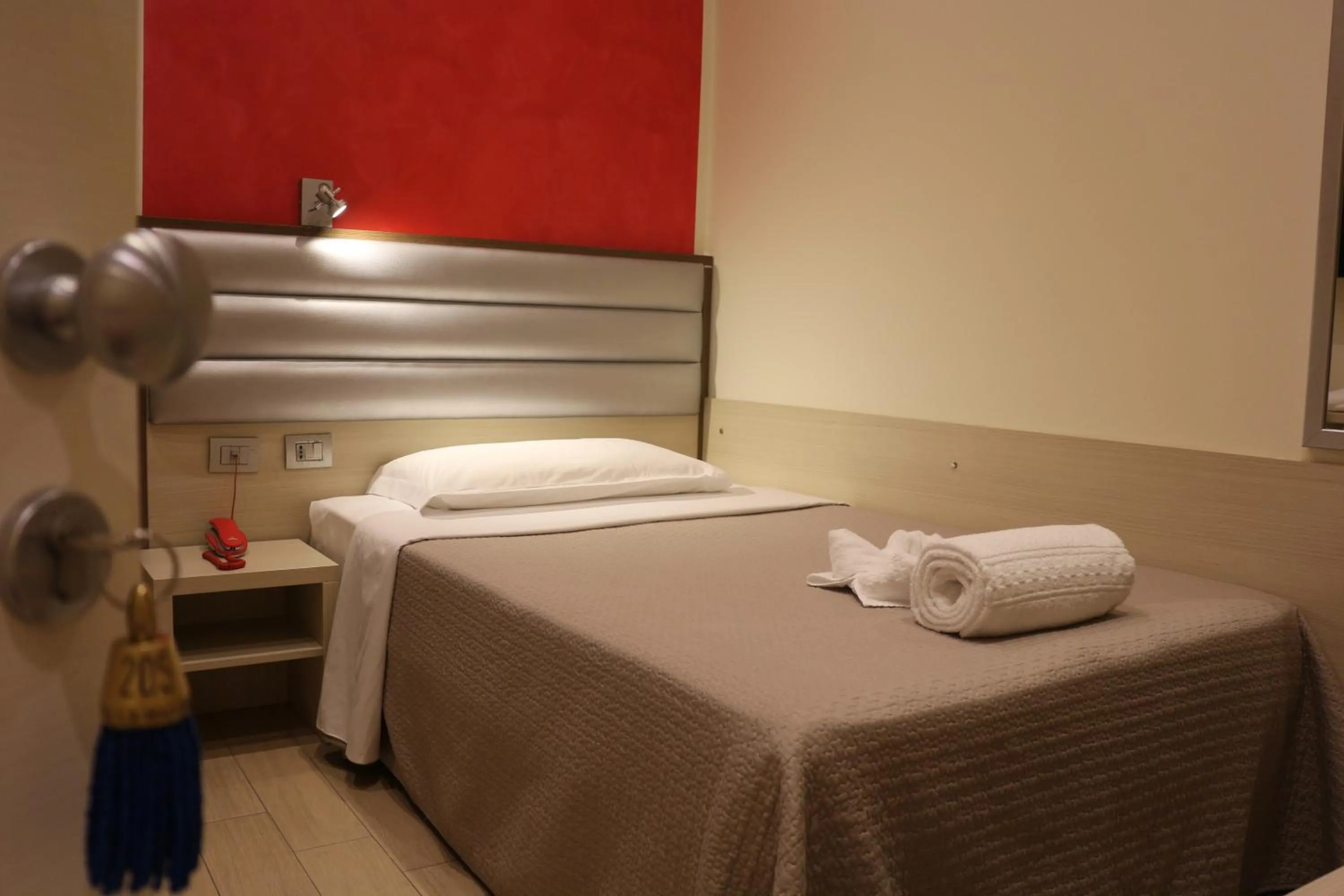 Bedroom, Bed in Hotel La Madonnina