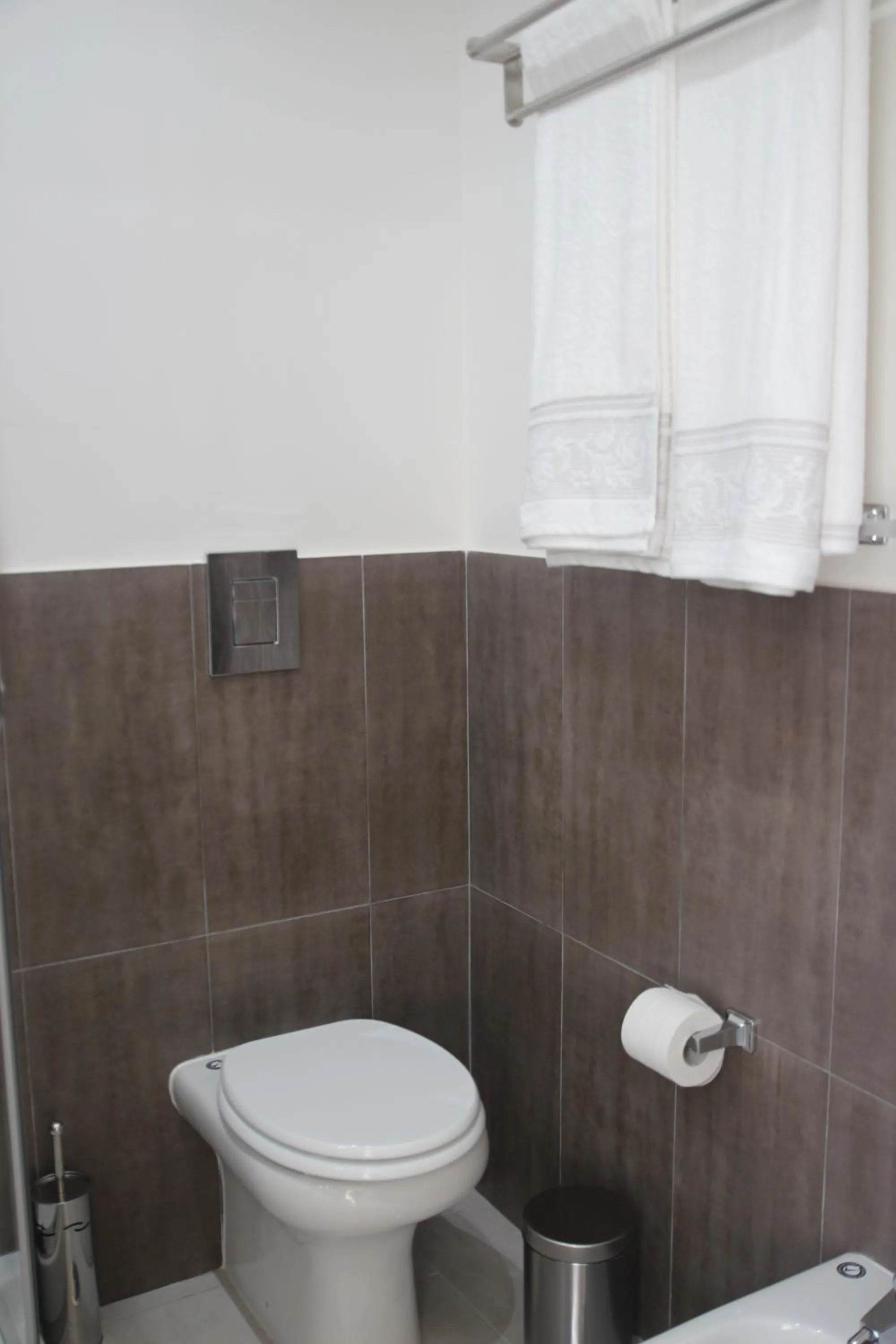 Toilet in B&B Oplonti Resort