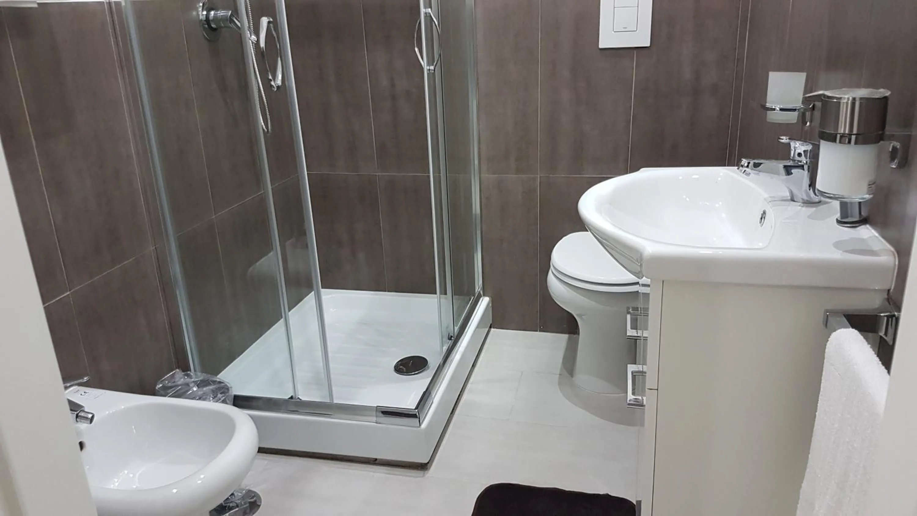 Bathroom in B&B Oplonti Resort