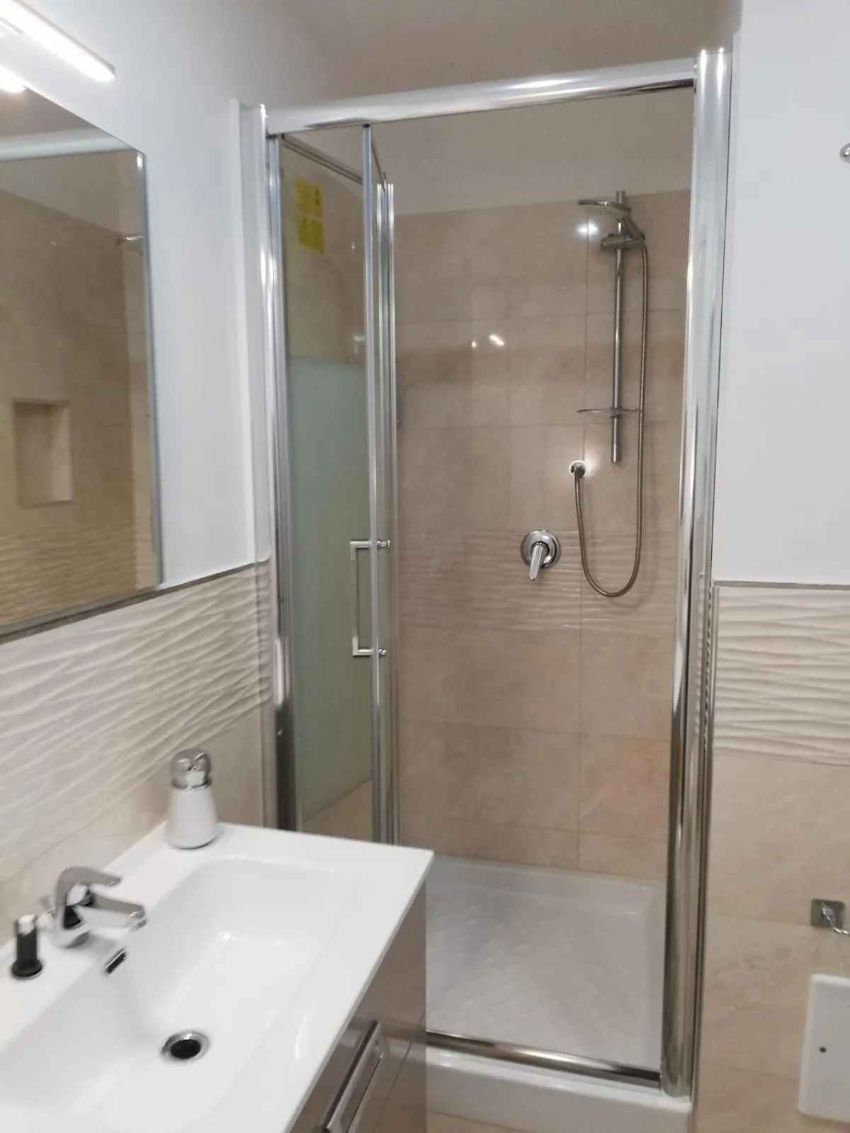 Bathroom in B&B Oplonti Resort