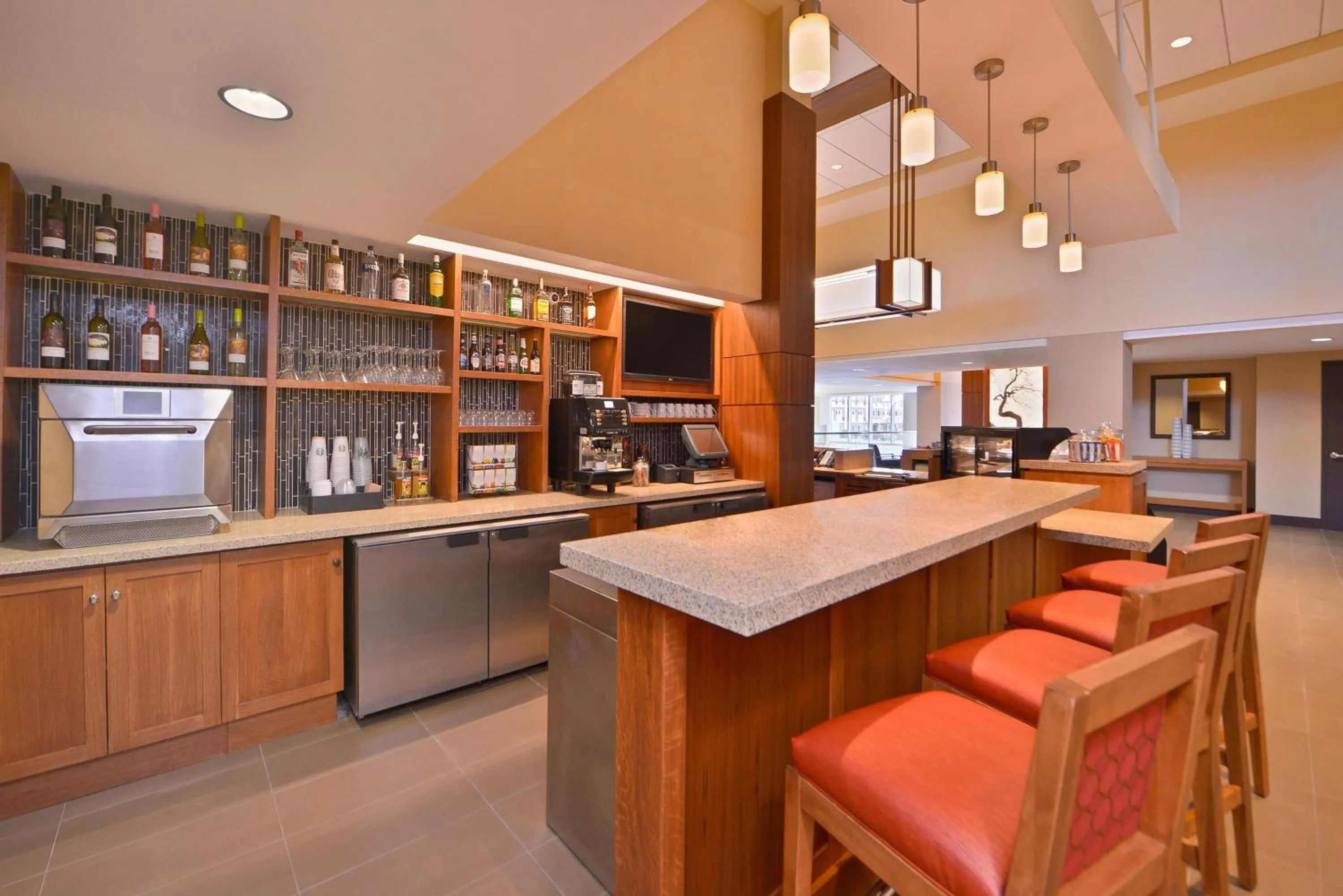 Lounge or bar in Hyatt Place Dewey Beach