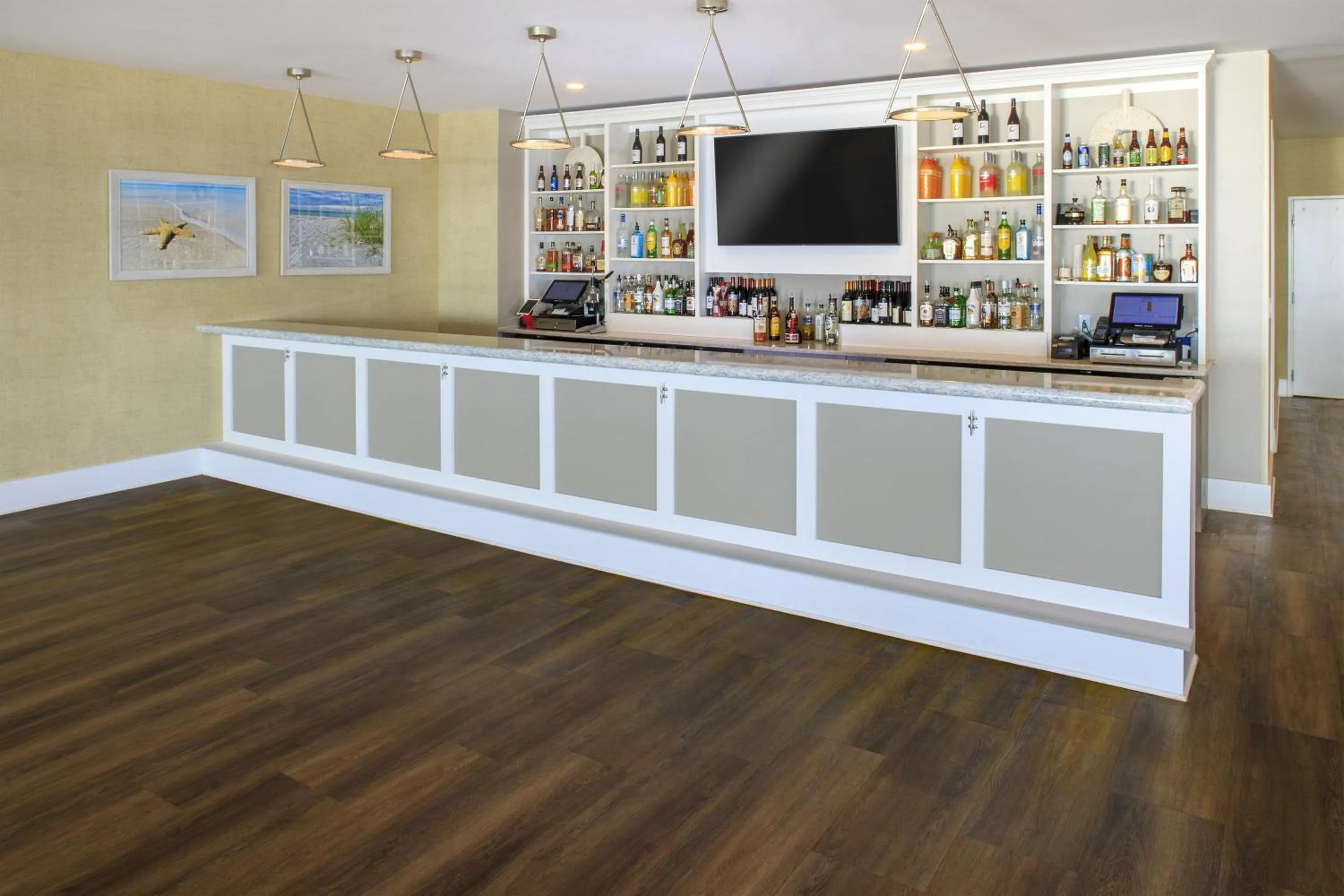 Lounge or bar in Hyatt Place Dewey Beach
