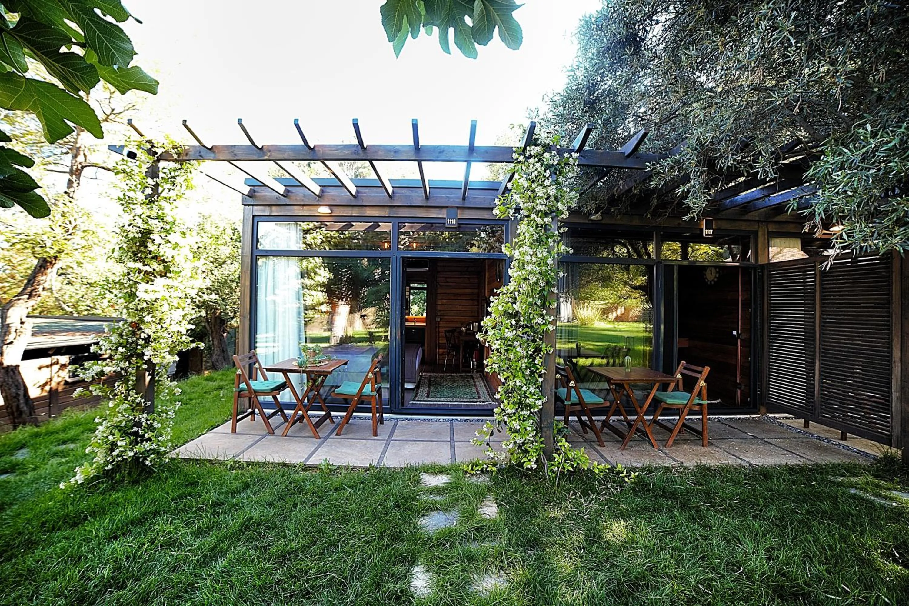 Patio in Triada Hotel Büyükada