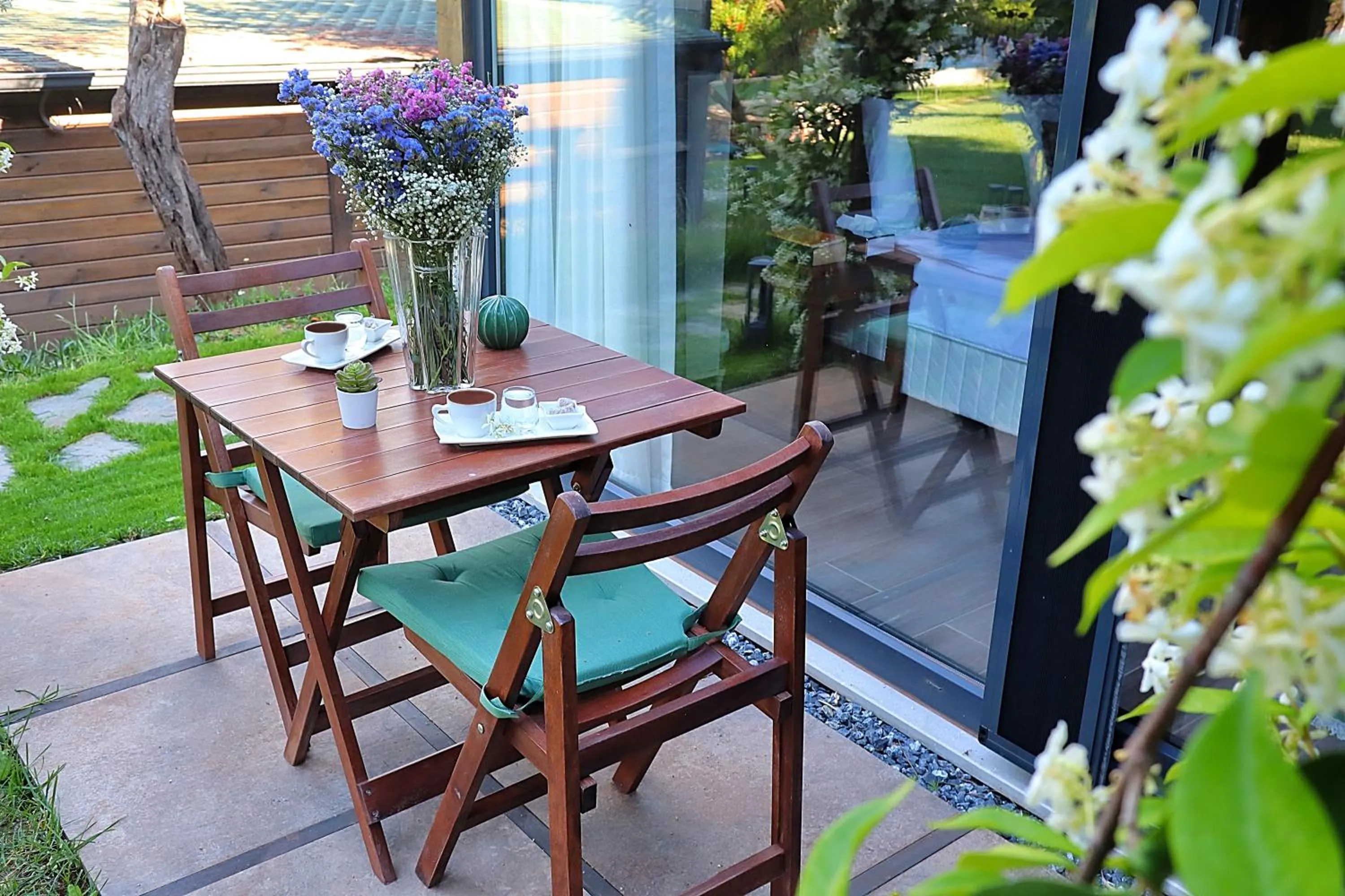 Patio in Triada Hotel Büyükada