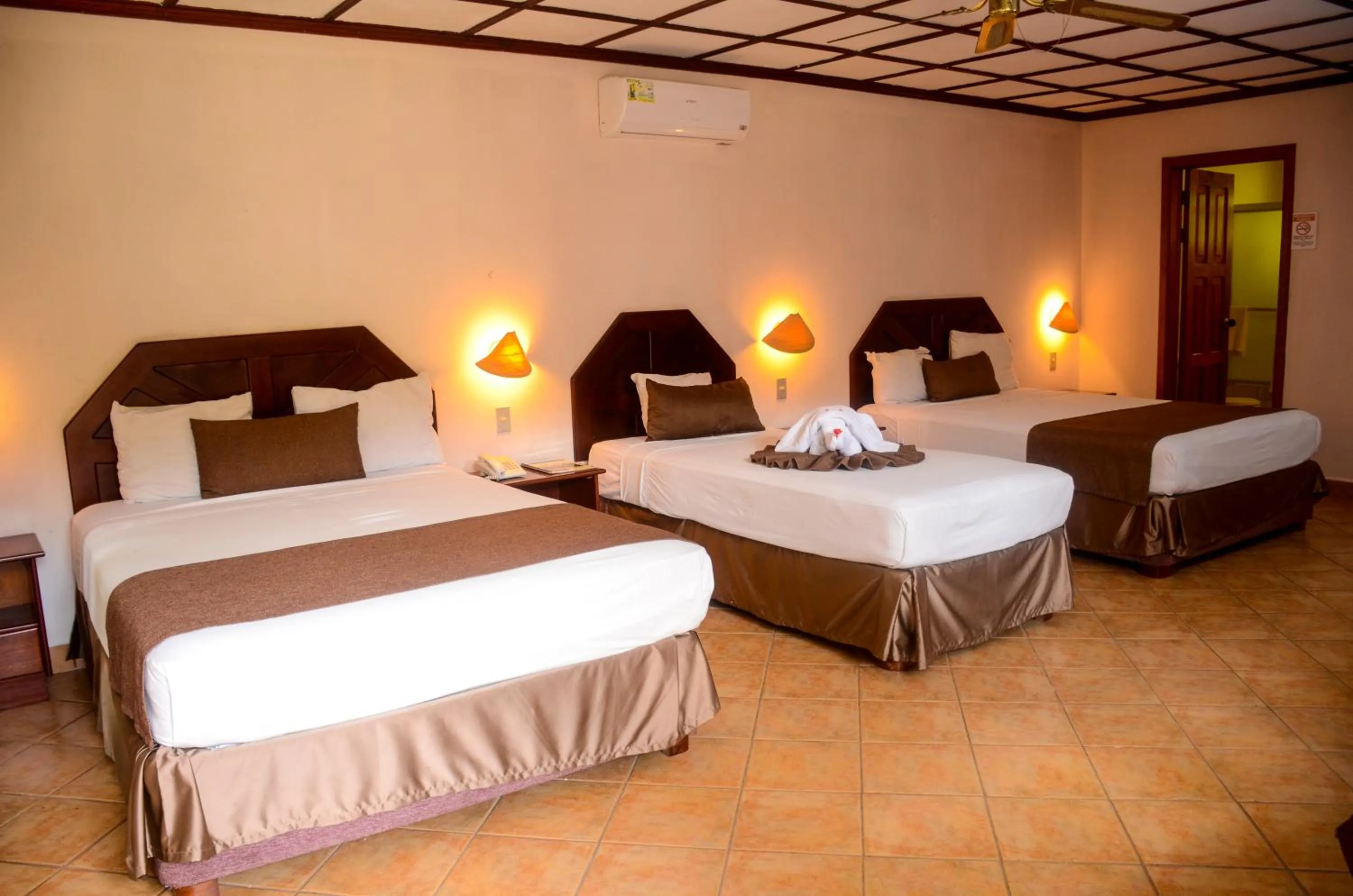 Bed in El Tucano Resort & Thermal Spa