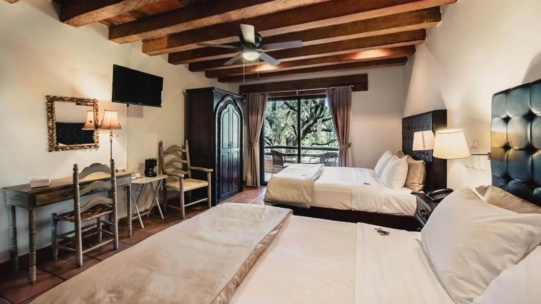 Photo of the whole room, Bed in Quinta San Carlos