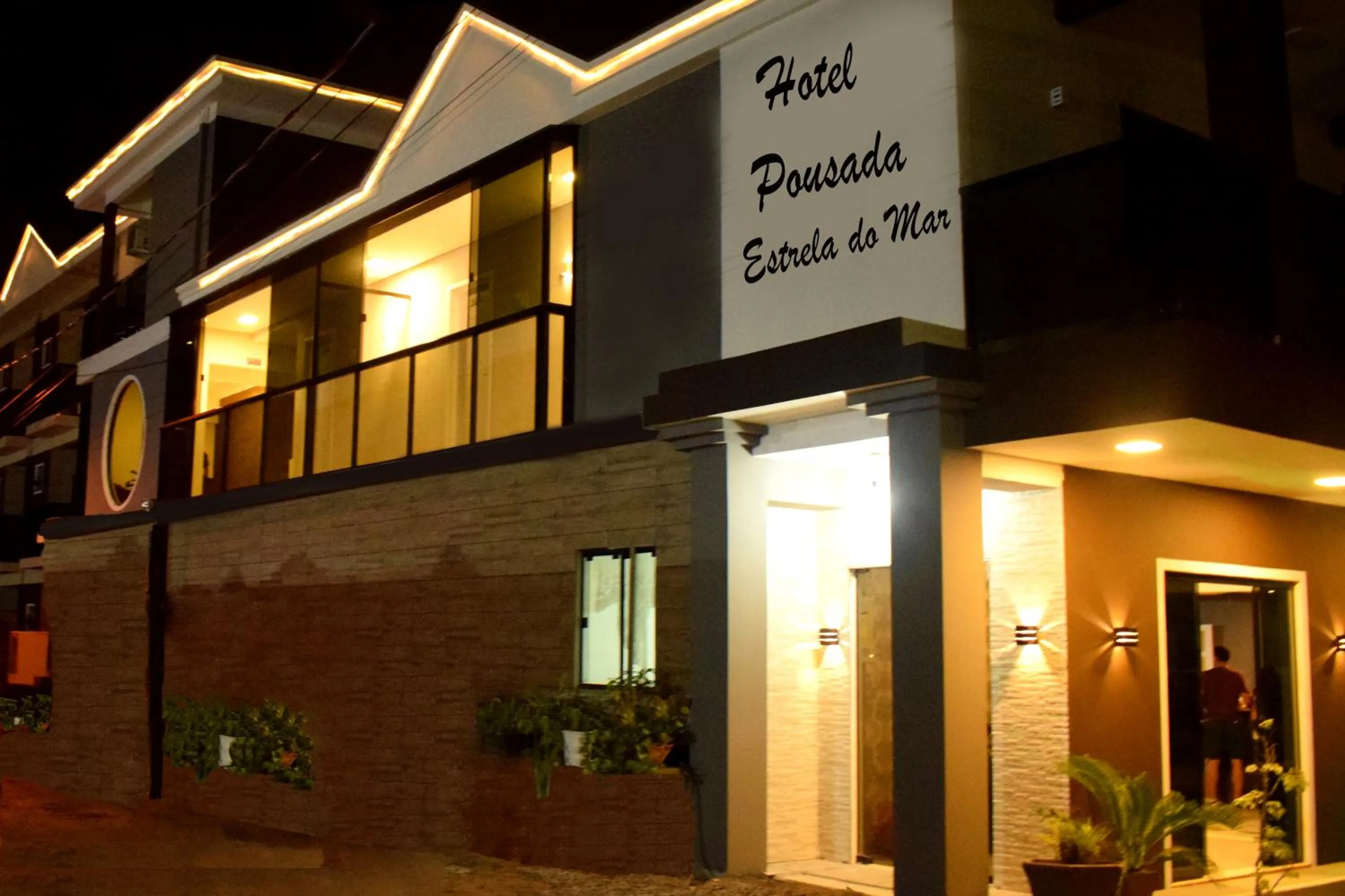 Facade/entrance in Hotel Estrela do Mar