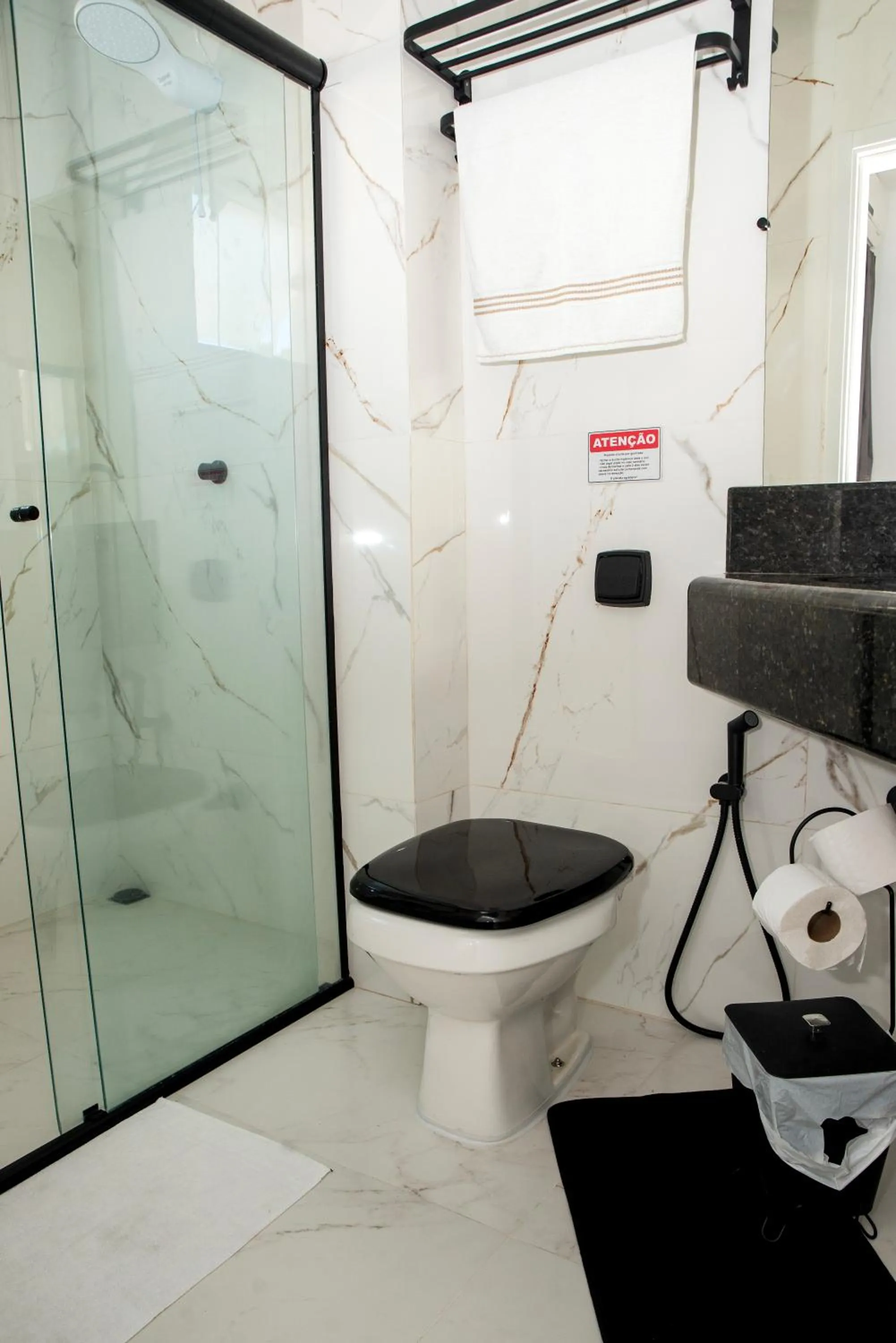 Bathroom in Hotel Estrela do Mar