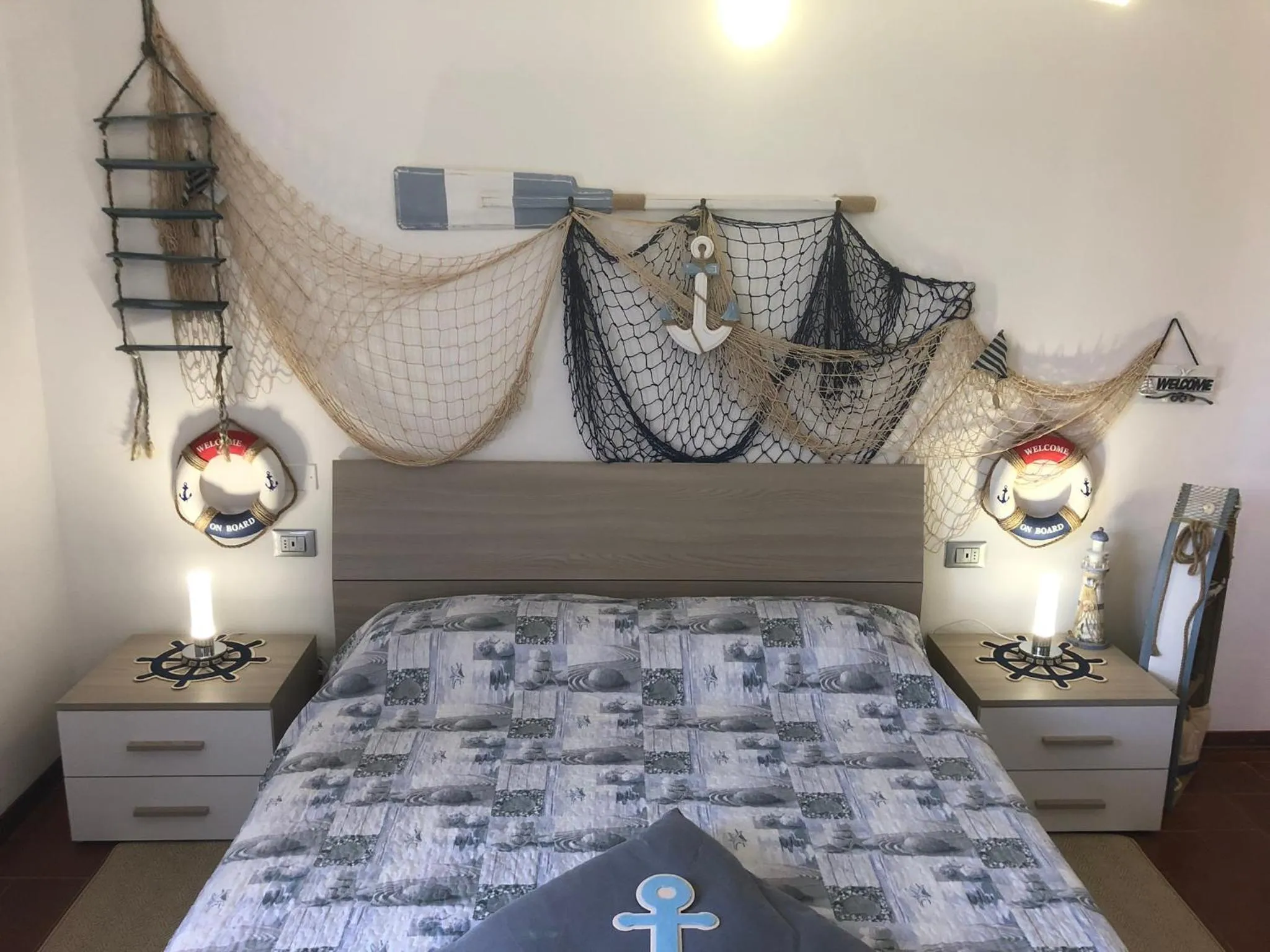 Bed in Jenny's Country Dreamhouse