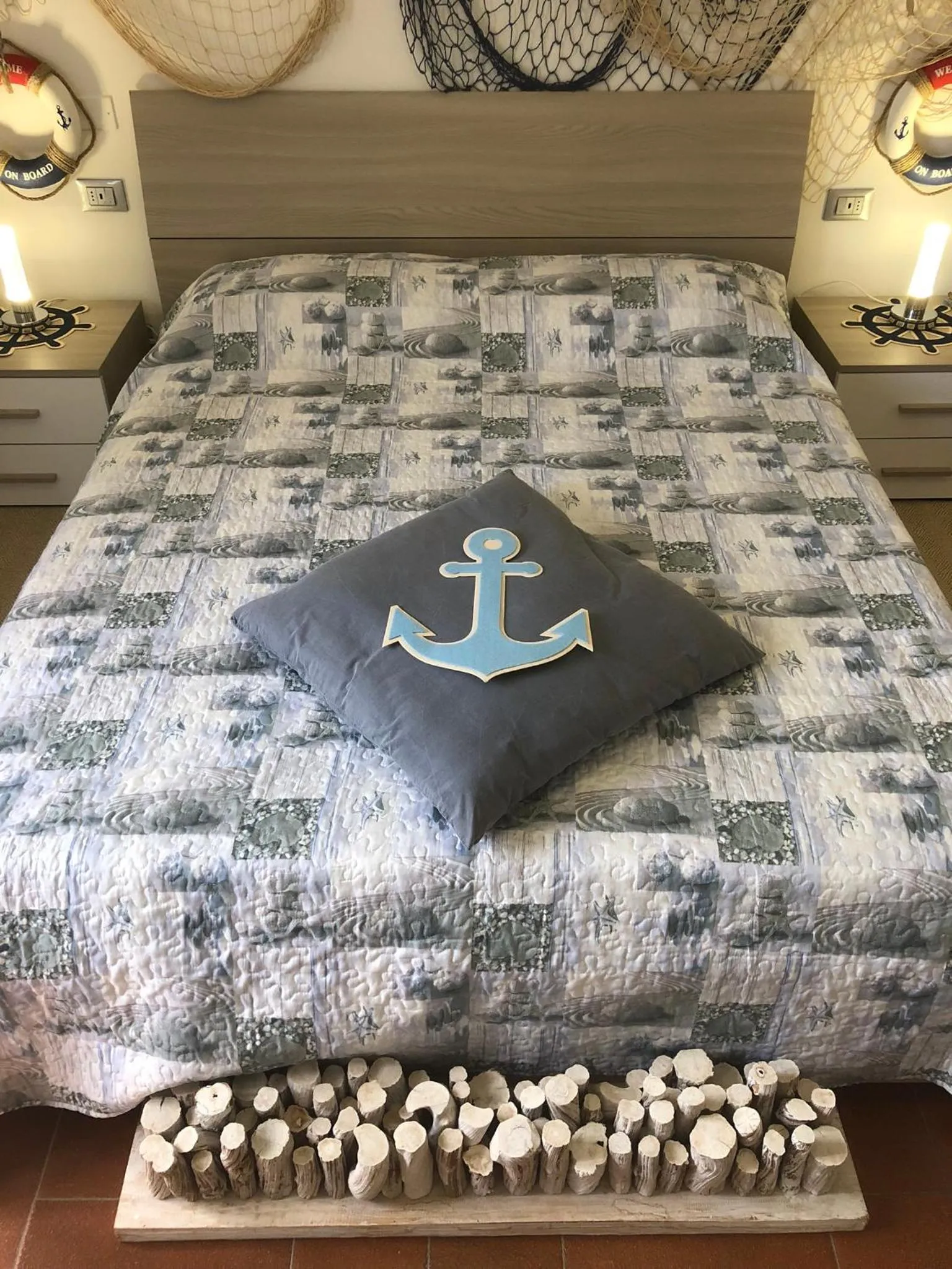 Bed in Jenny's Country Dreamhouse