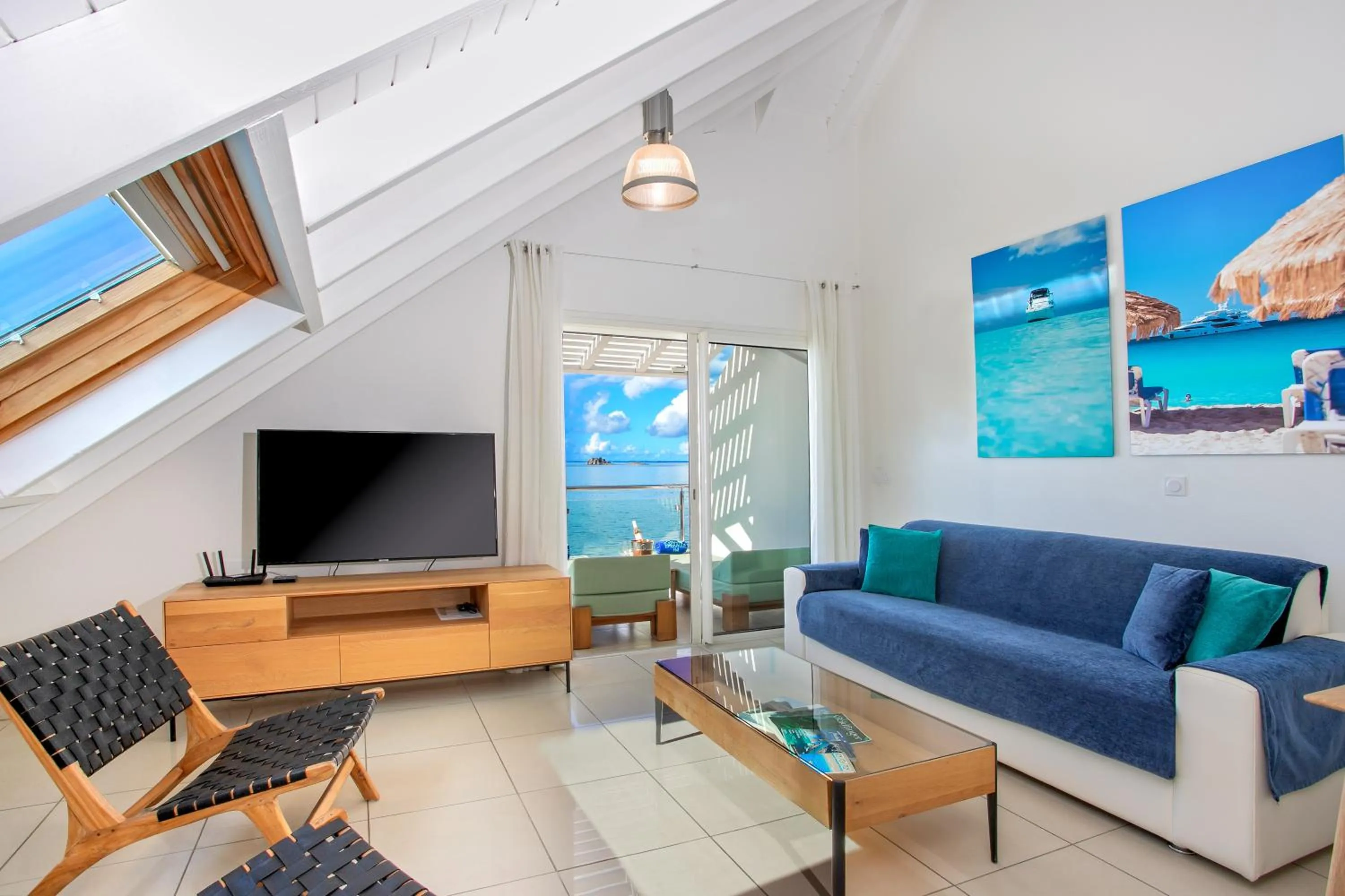 Living room in Bleu Emeraude Hotel