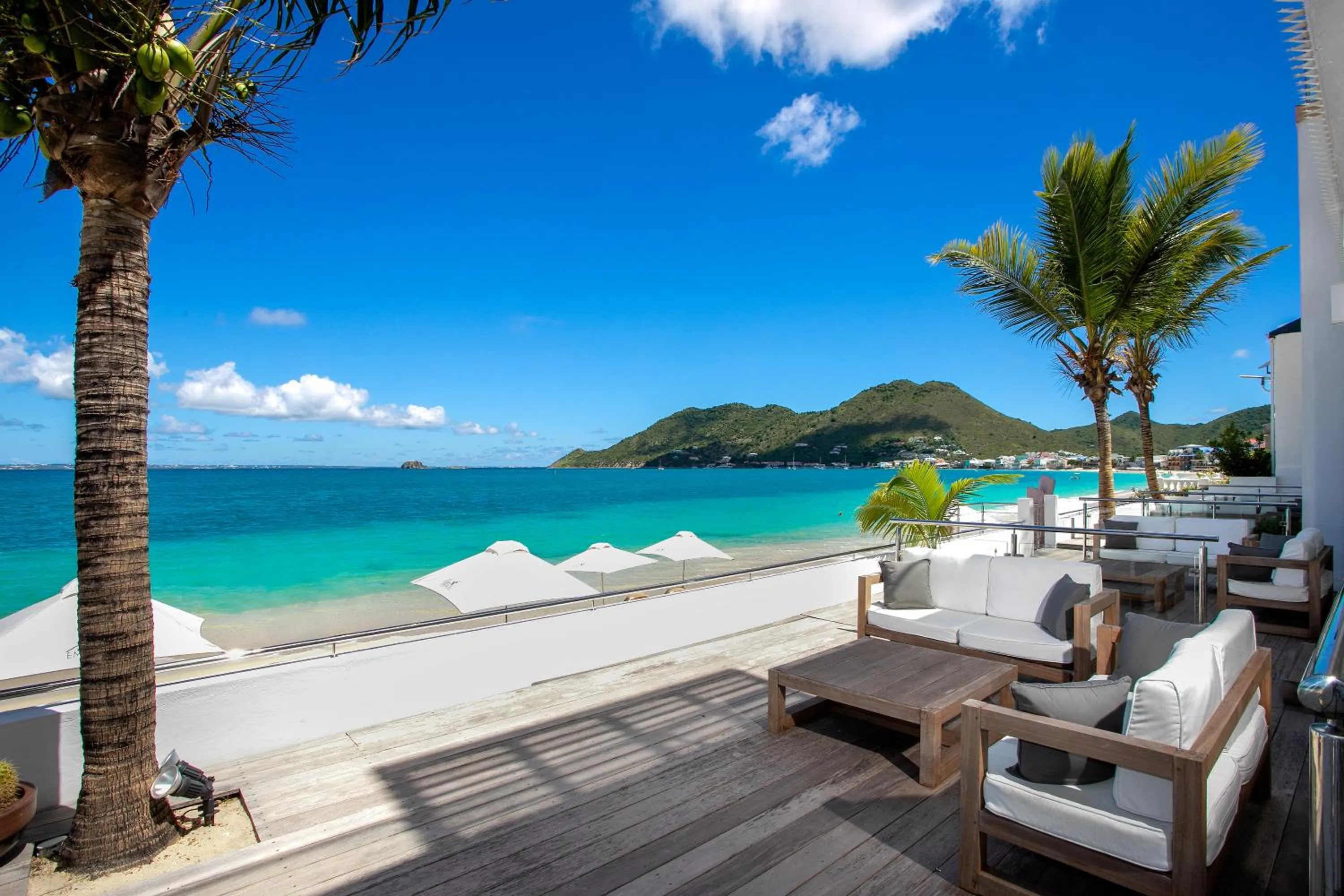 Patio in Bleu Emeraude Hotel