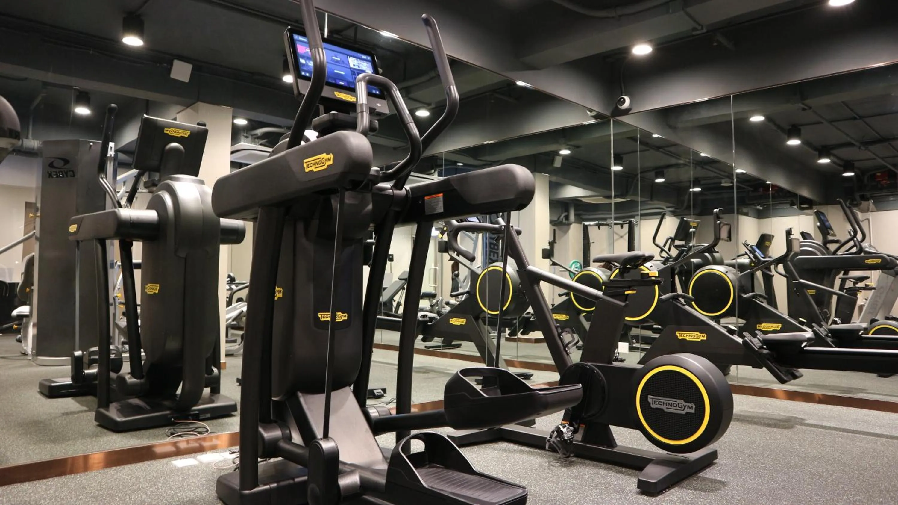 Fitness centre/facilities in Cosmo Hotel Hong Kong