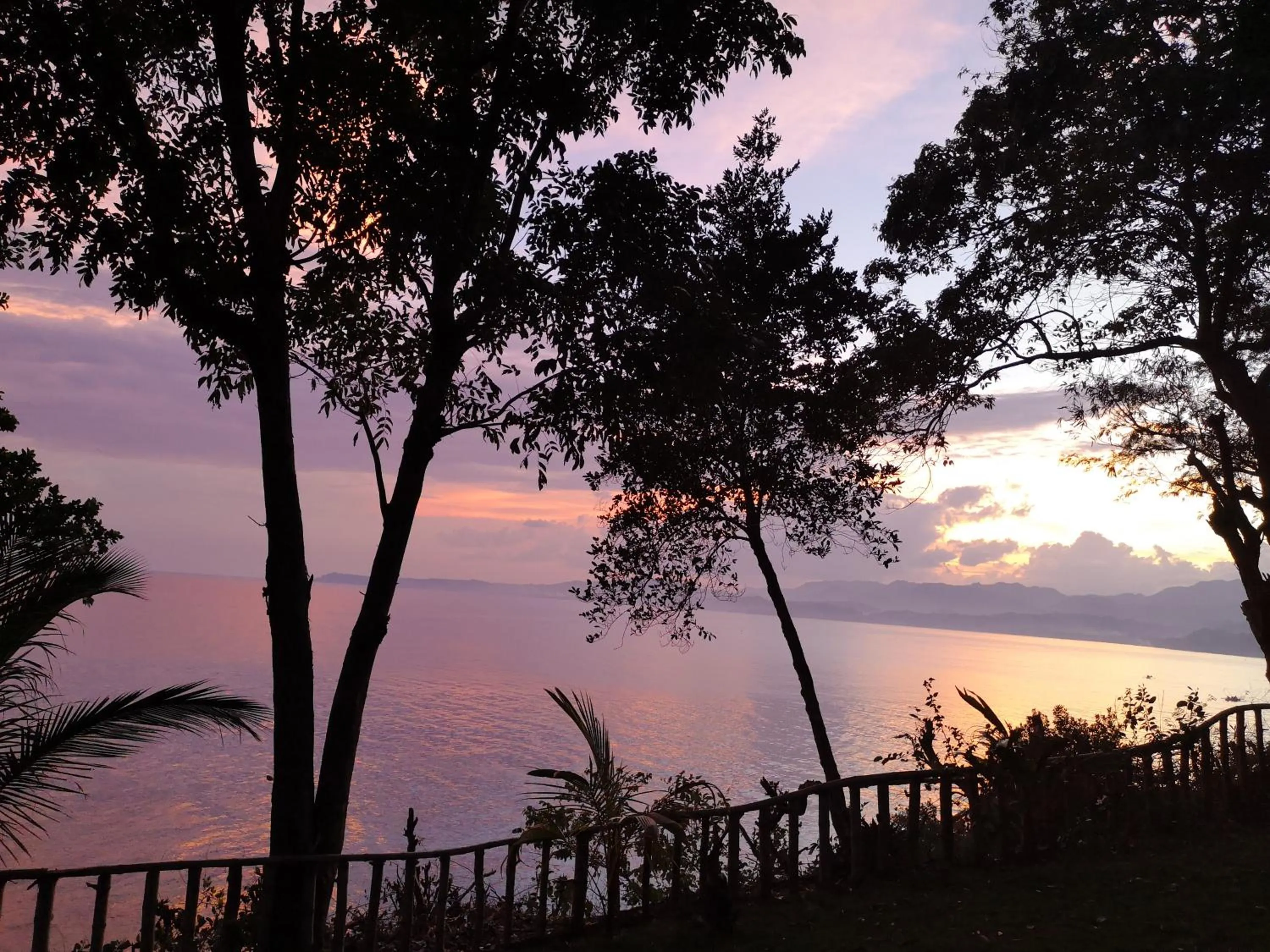 Bohol-Lahoy Dive Resort