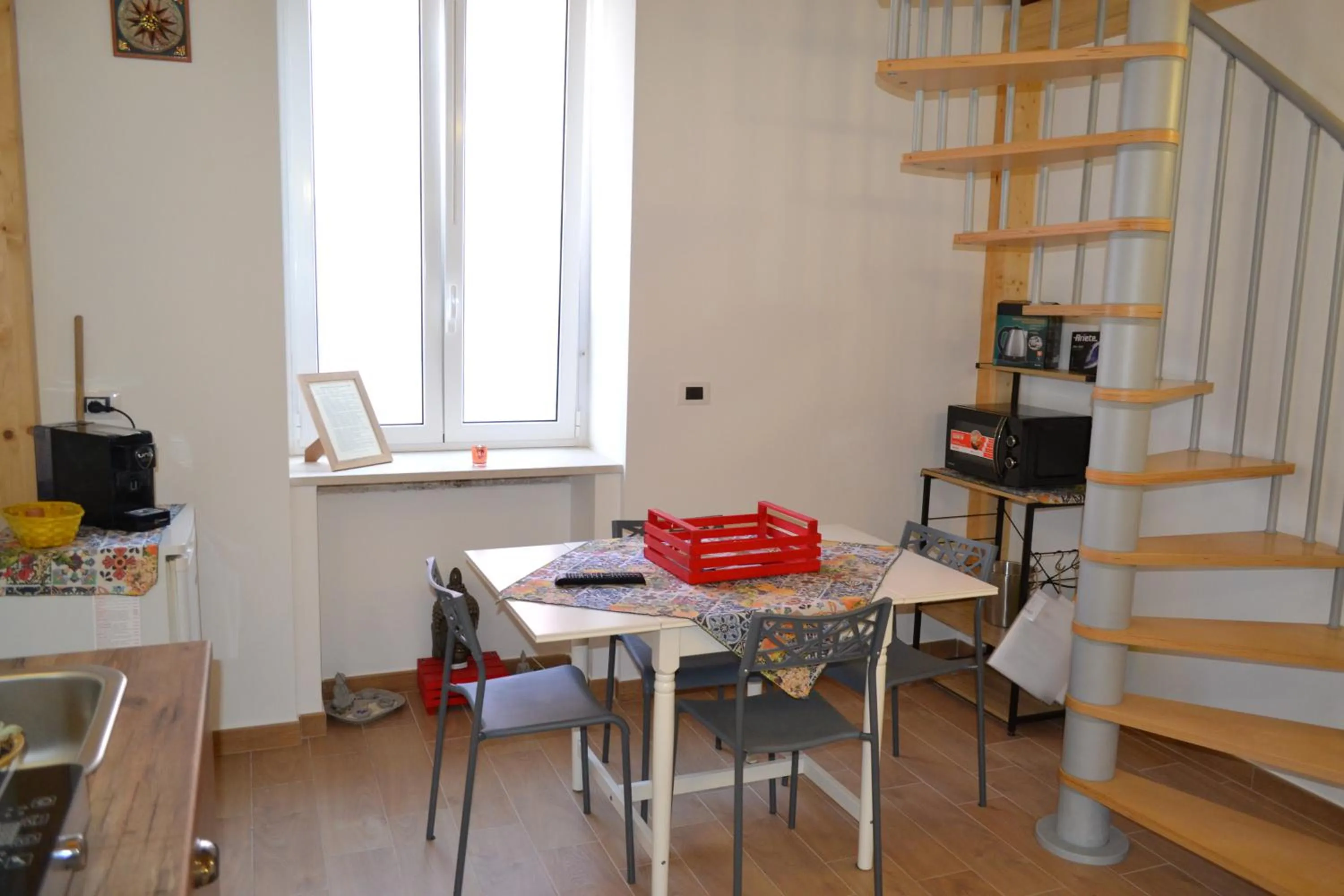 Kitchen or kitchenette in Regina Lucia casa vacanze