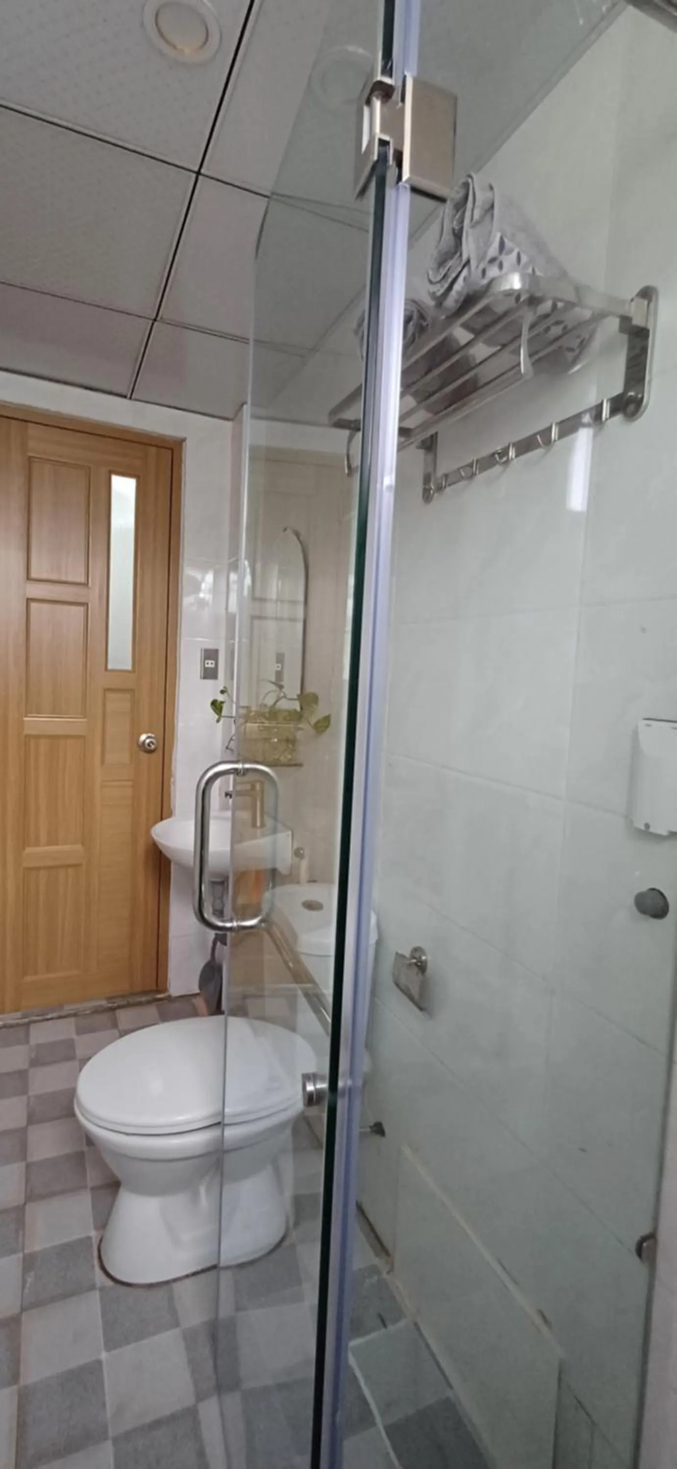 Shower in Seashine Apartment