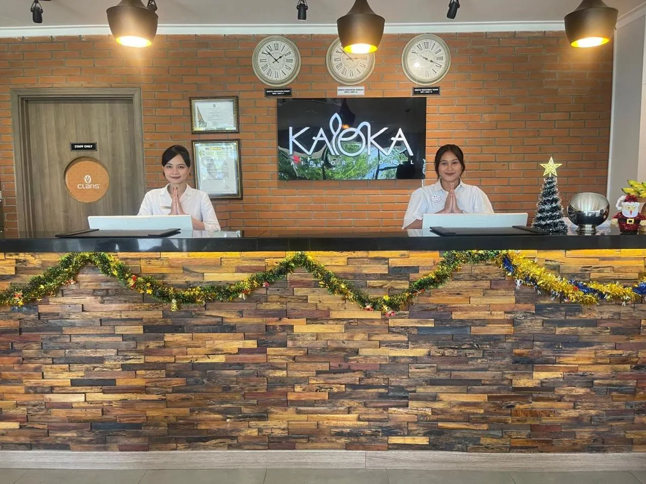 Lobby or reception in Kaloka Airport Hotel