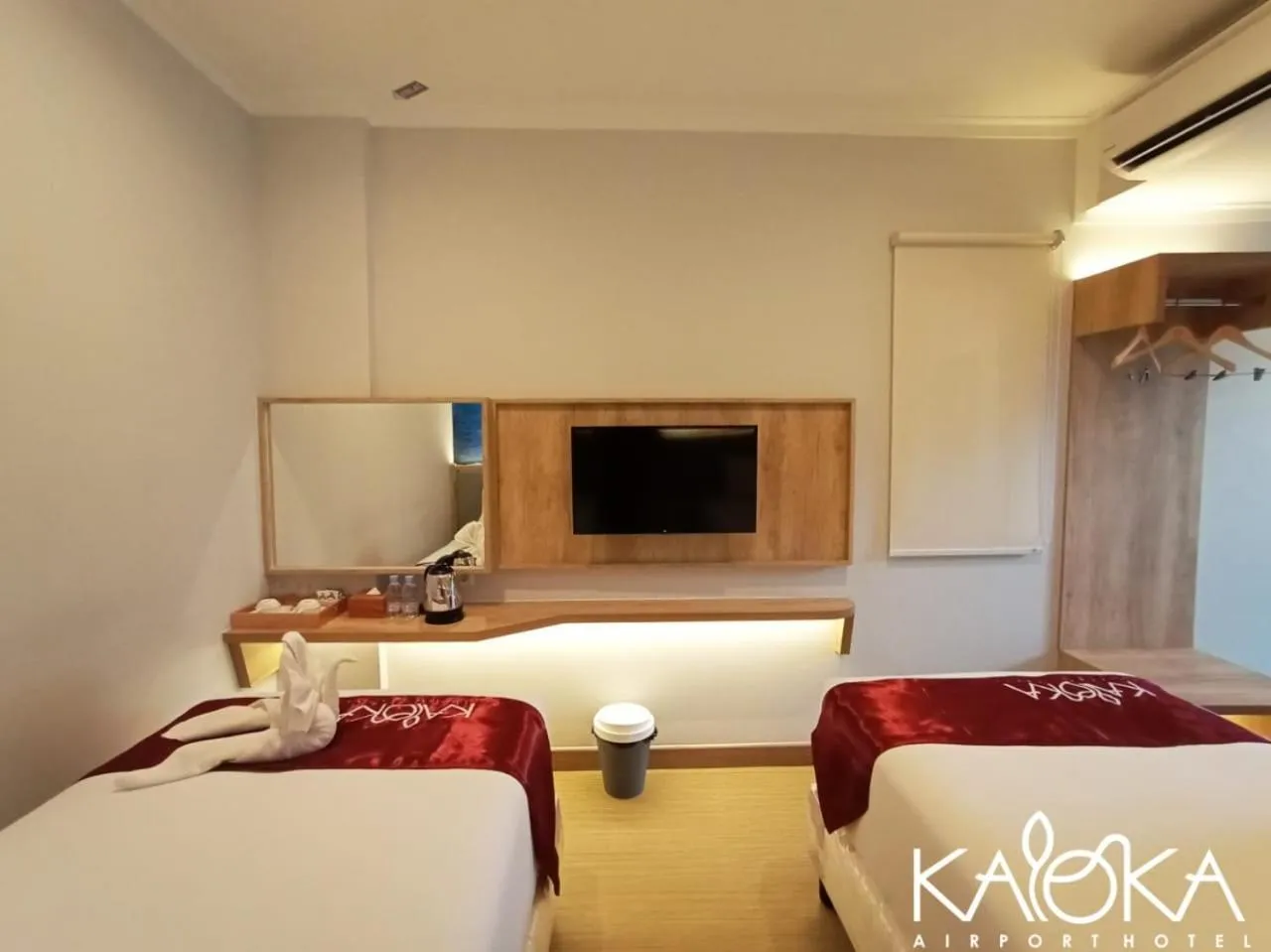 Bed in Kaloka Airport Hotel