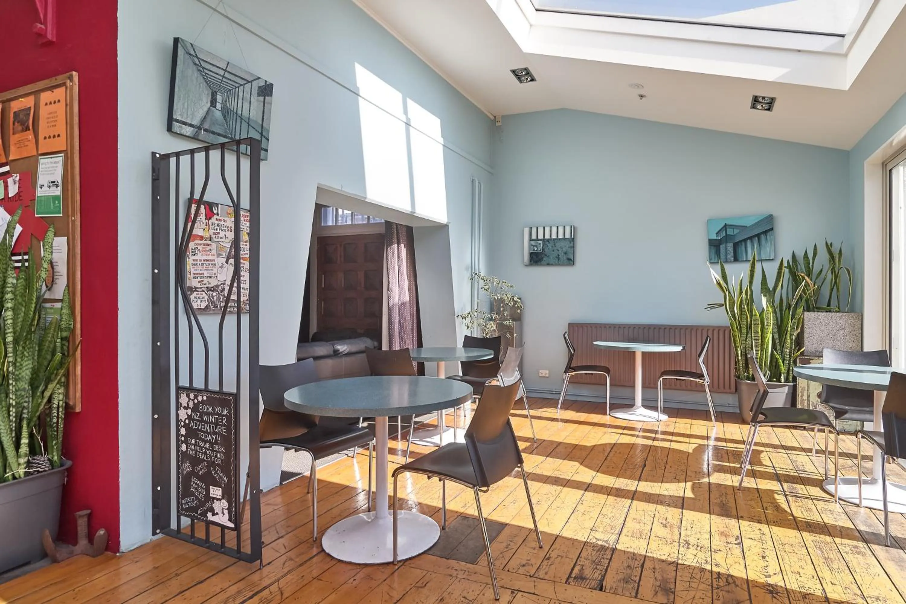 Lobby or reception in Jailhouse Accommodation