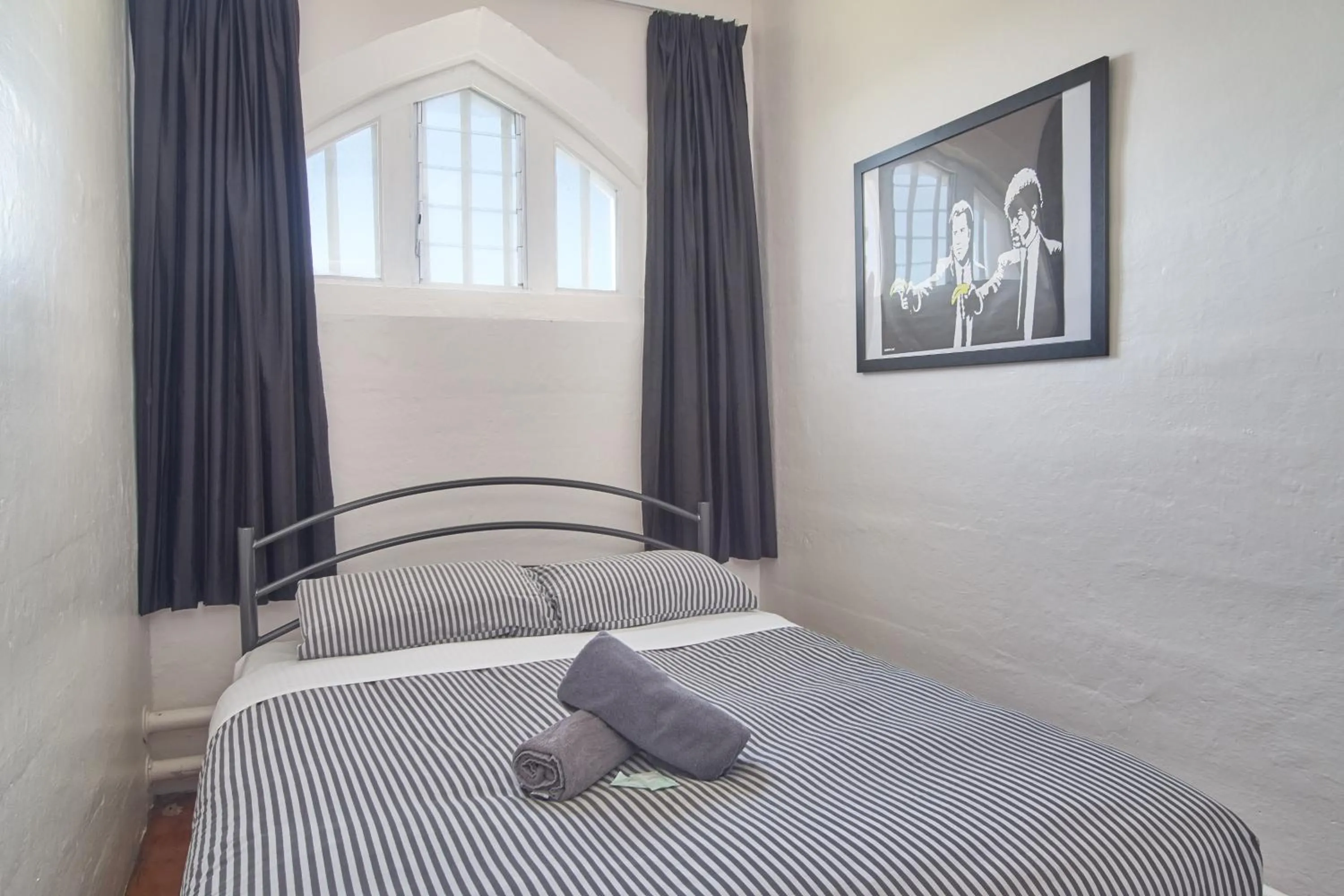 Photo of the whole room, Bed in Jailhouse Accommodation