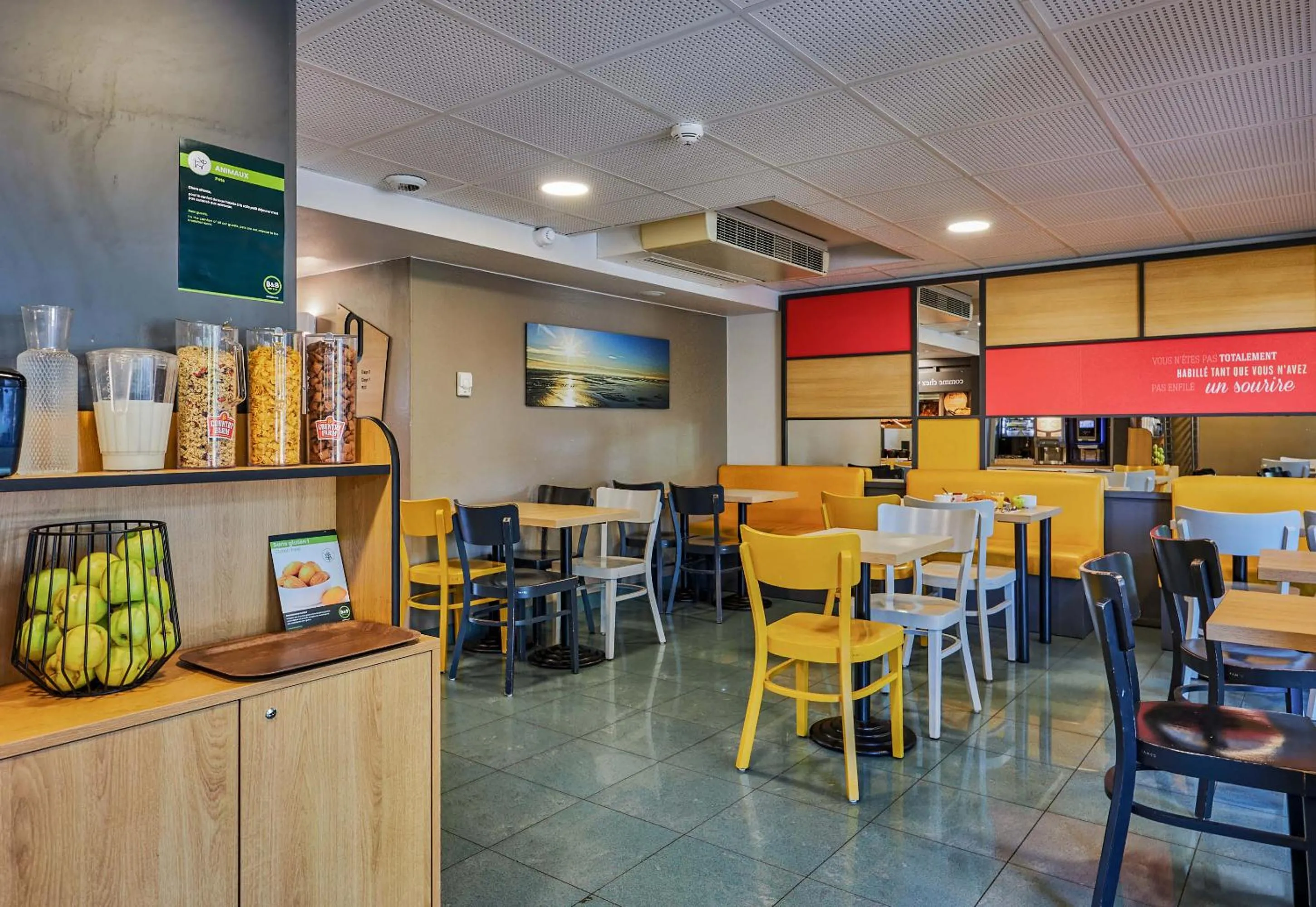 Restaurant/places to eat in B&B HOTEL AVRANCHES Baie du Mont St-Michel