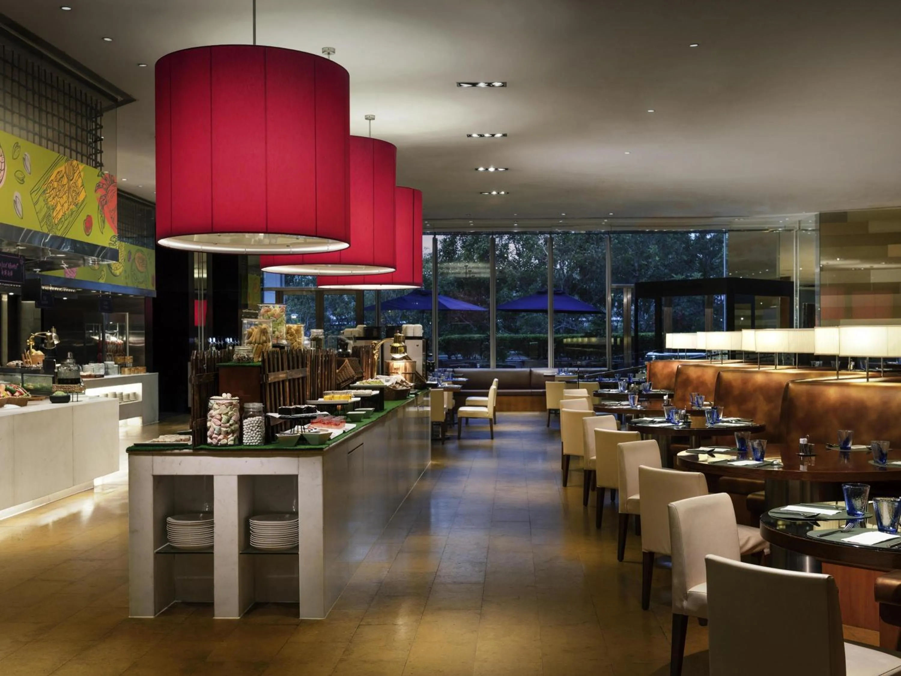 Restaurant/places to eat in Novotel Citygate Hong Kong