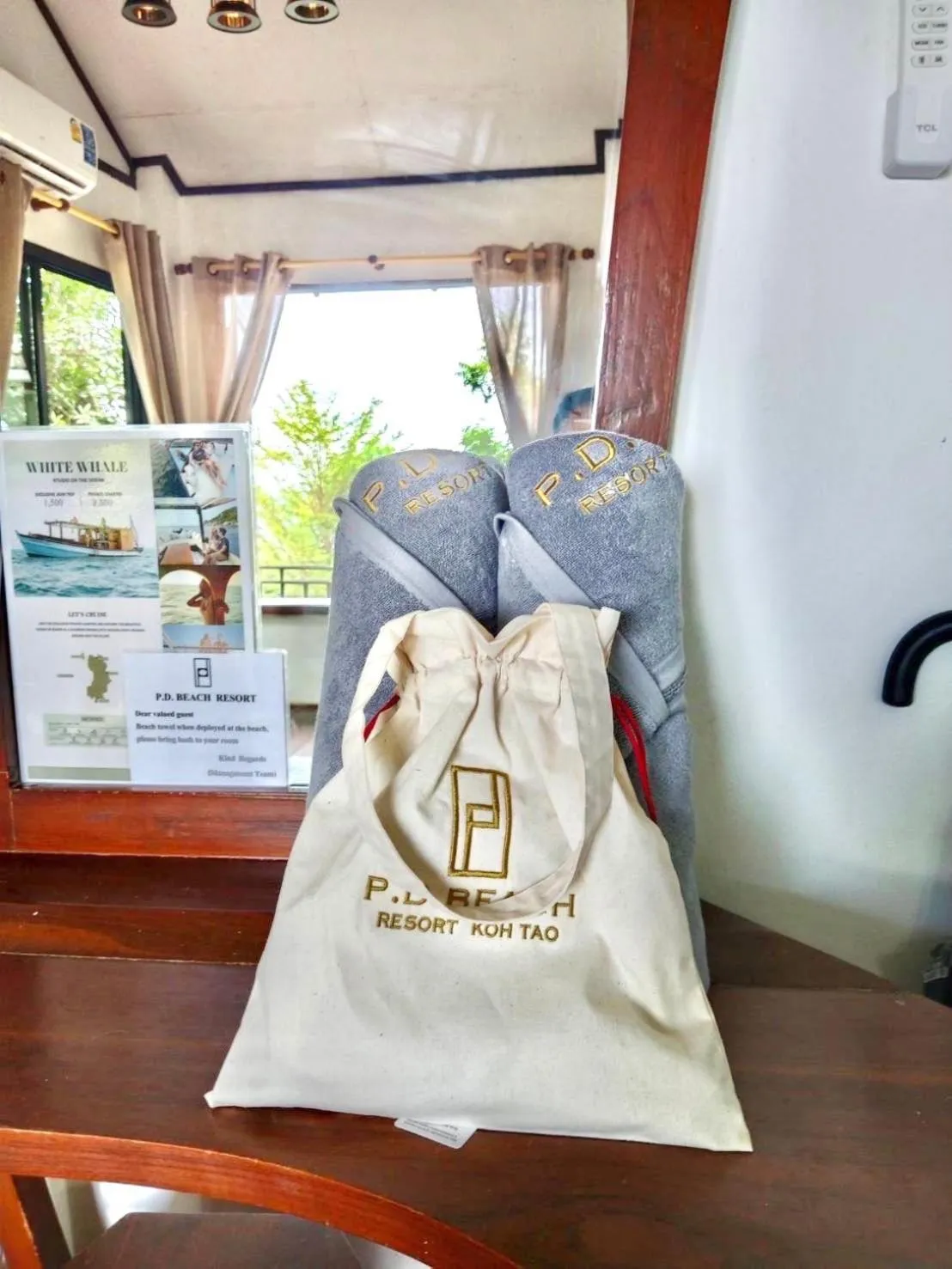 Bathroom, Bed in P.D. Beach Resort