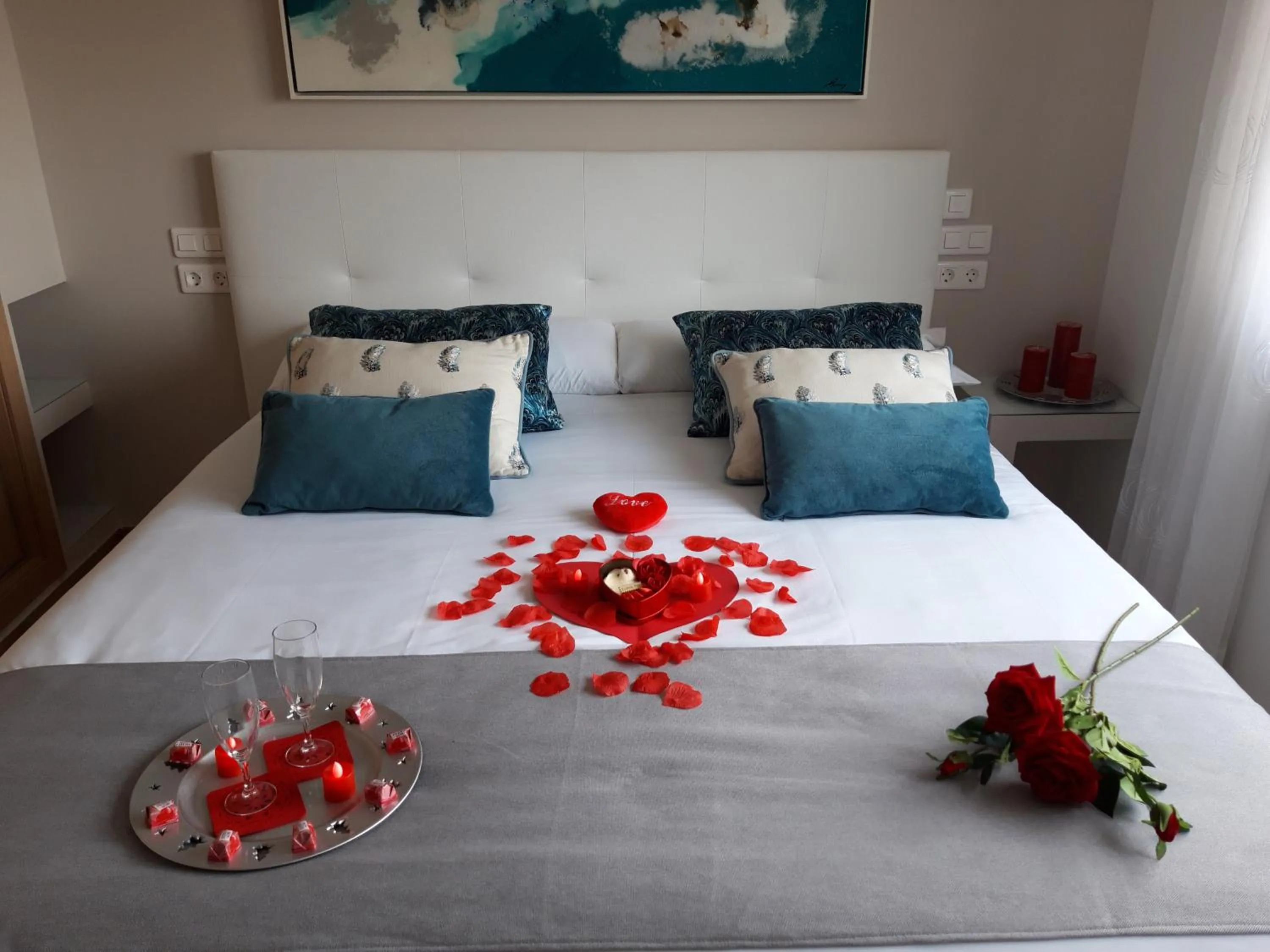 Bedroom, Bed in VILLA L'ESTAQUE