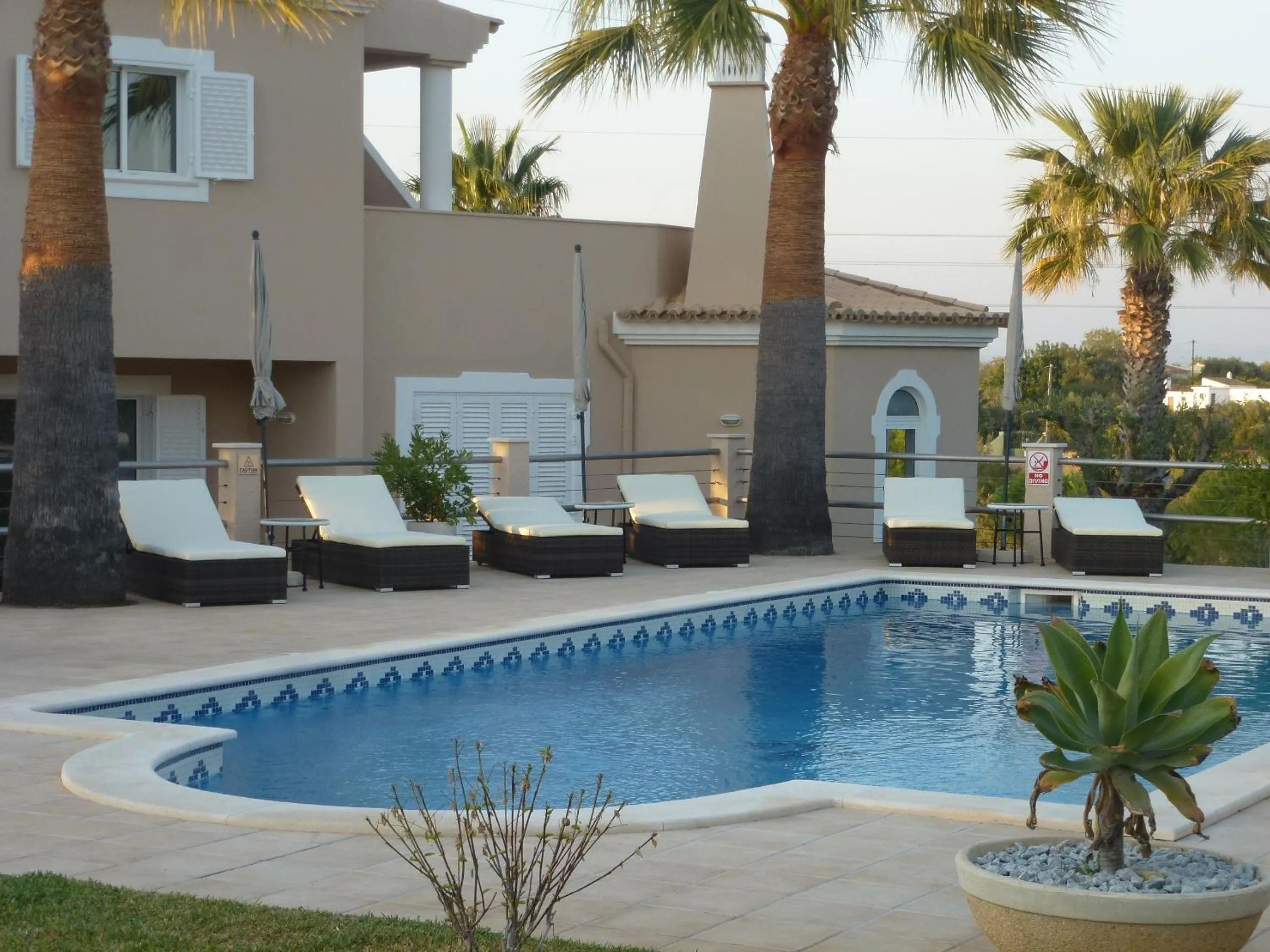 Swimming pool in VILLA L'ESTAQUE