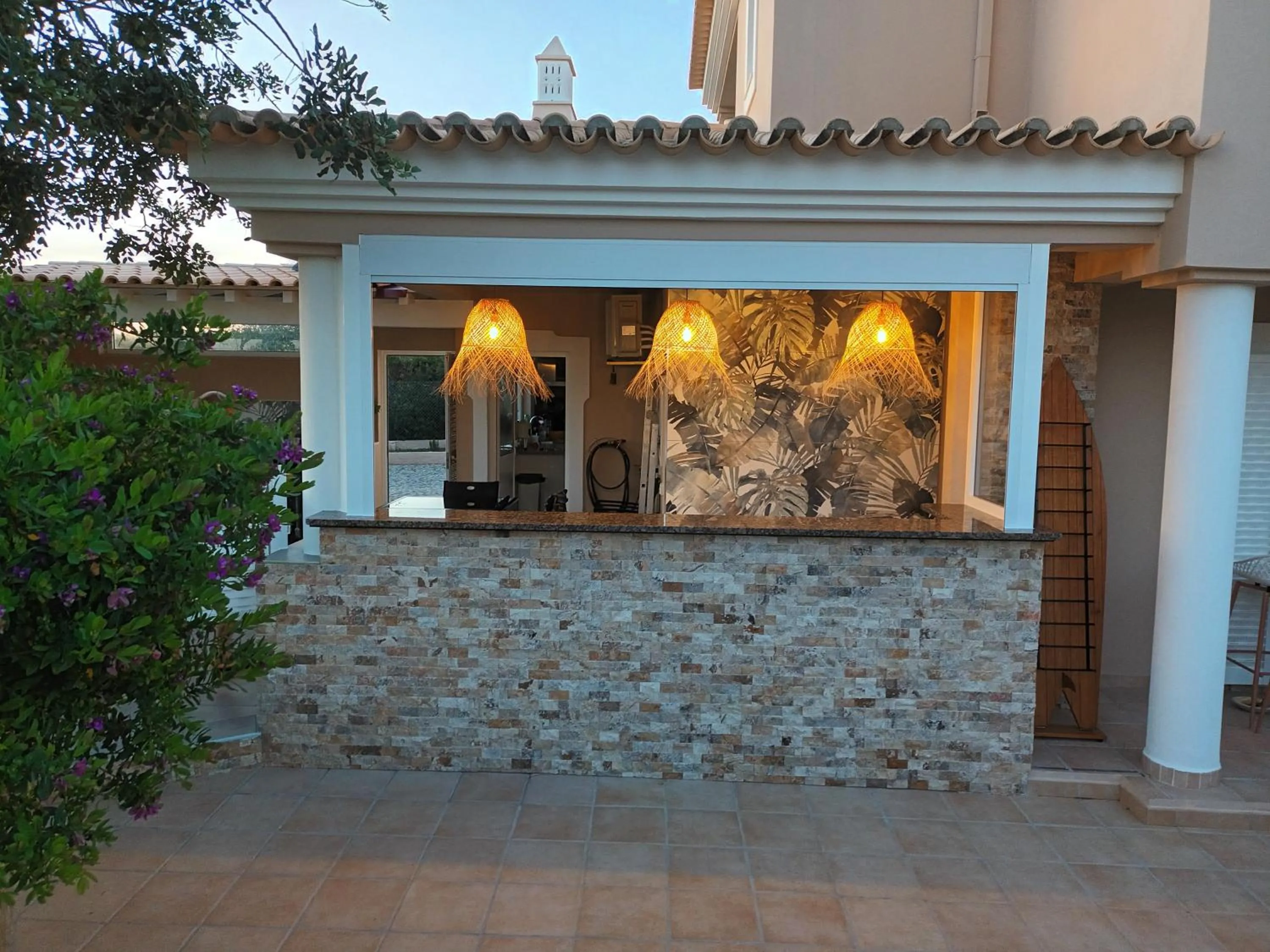 Lounge or bar in VILLA L'ESTAQUE