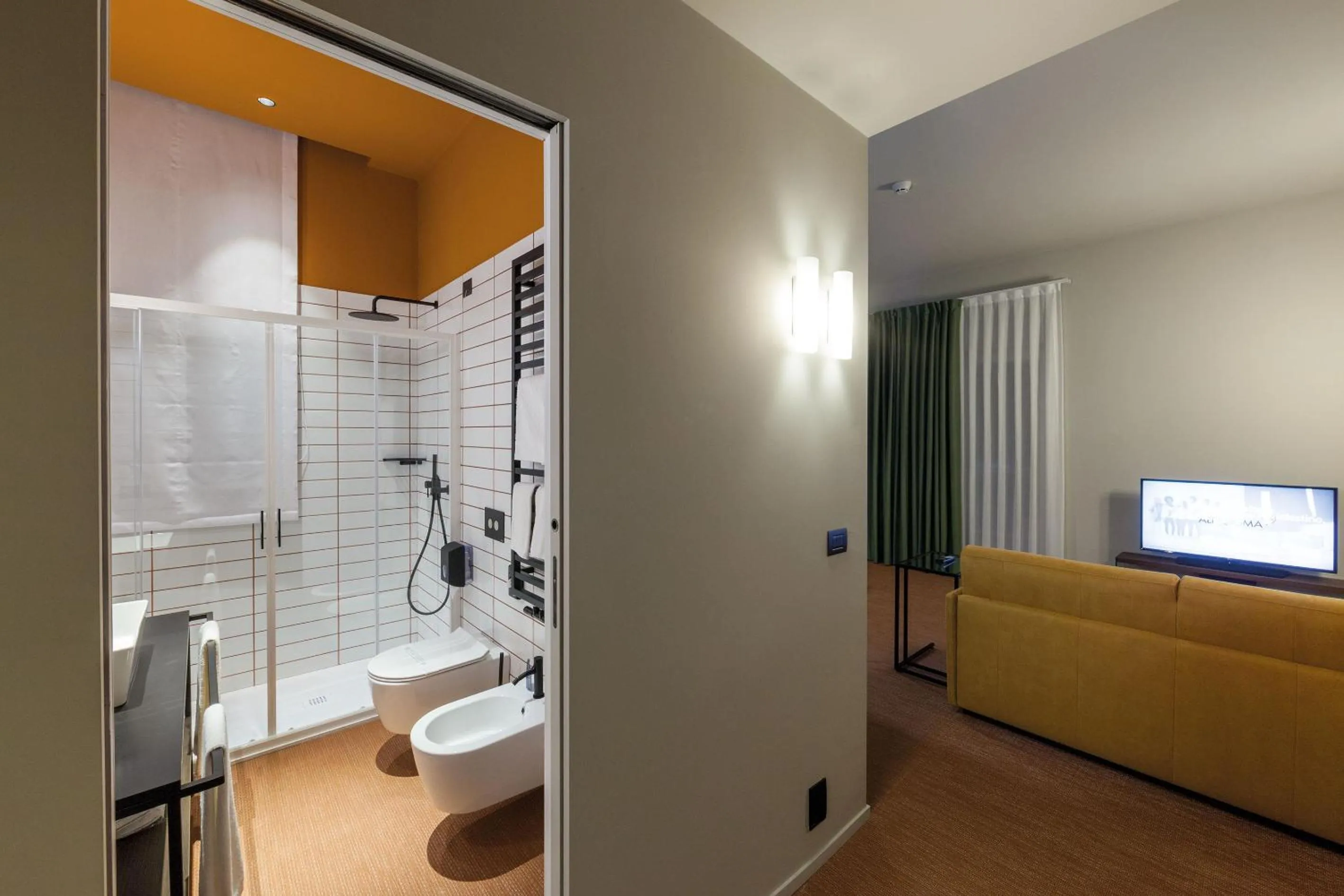 Communal lounge/ TV room in Best Western Plus Dimora del Monaco