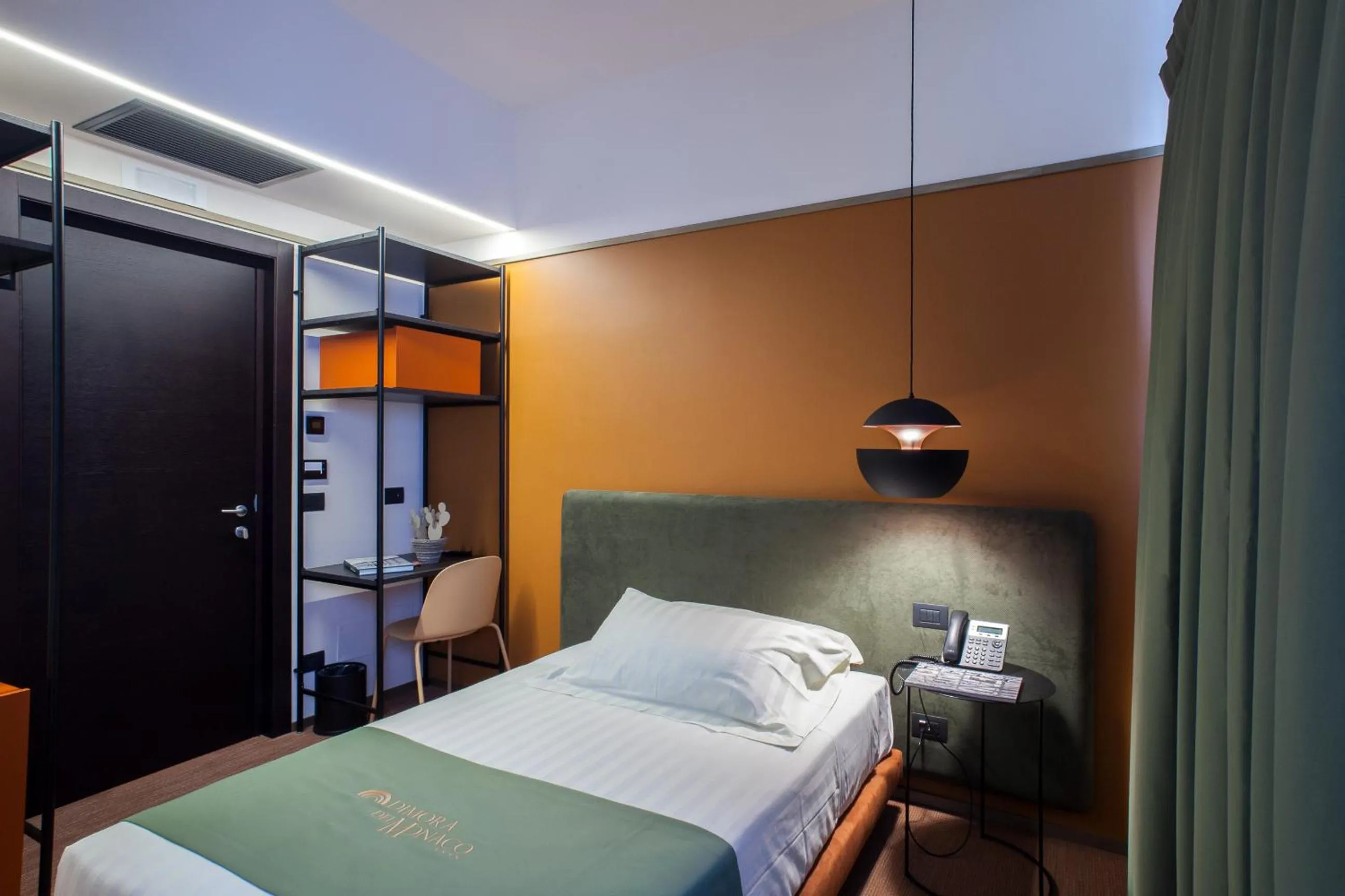 Bed in Best Western Plus Dimora del Monaco